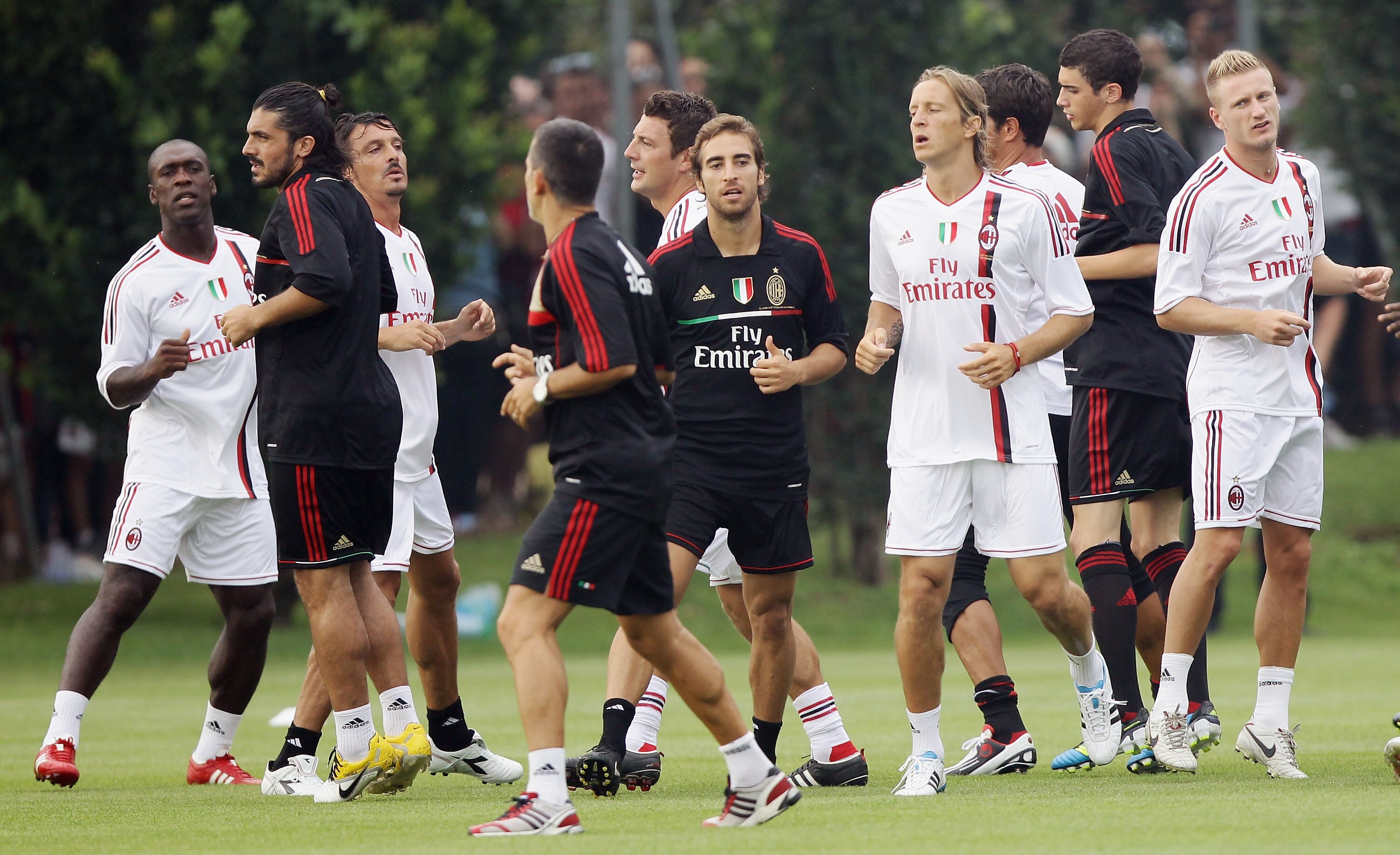 SOLBIATE ARNO, ITALY - JULY 12:  Players of AC Milan in action during a training session at Milanello on July 12, 2011 in Solbiate Arno, Italy.  (Photo by Vittorio Zunino Celotto/Getty Images)