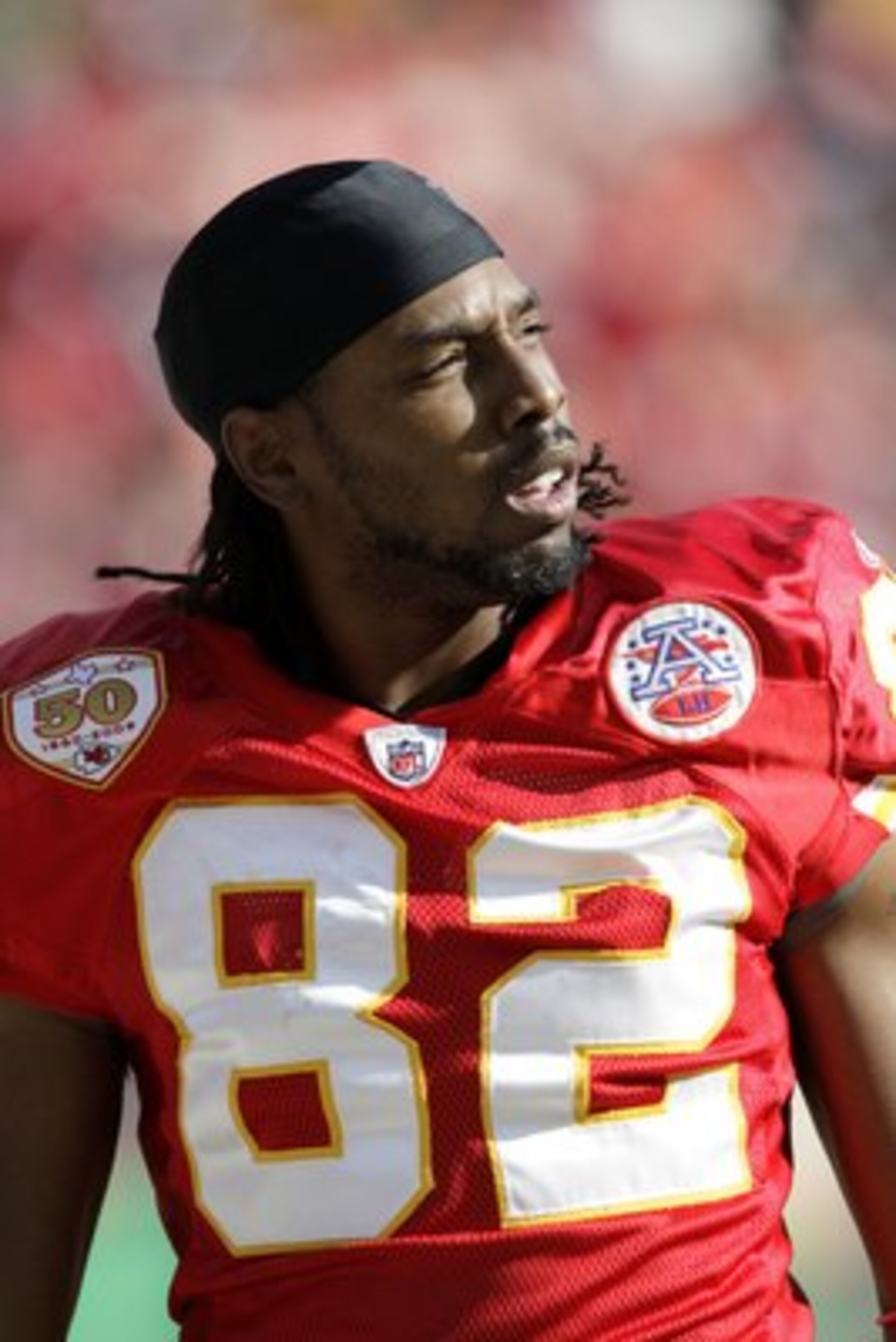 KANSAS CITY, MO - DECEMBER 20: Dwayne Bowe #82 of the Kansas City Chiefs looks on during their NFL game against the Cleveland Browns on December 20, 2009 at Arrowhead Stadium in Kansas City, Missouri. The Browns defeated the Chiefs 41-34. (Photo by Jamie KANSAS CITY, MO - DECEMBER 20: Dwayne Bowe #82 of the Kansas City Chiefs looks on during their NFL game against the Cleveland Browns on December 20, 2009 at Arrowhead Stadium in Kansas City, Missouri. The Browns defeated the Chiefs 41-34. (Photo by Jamie