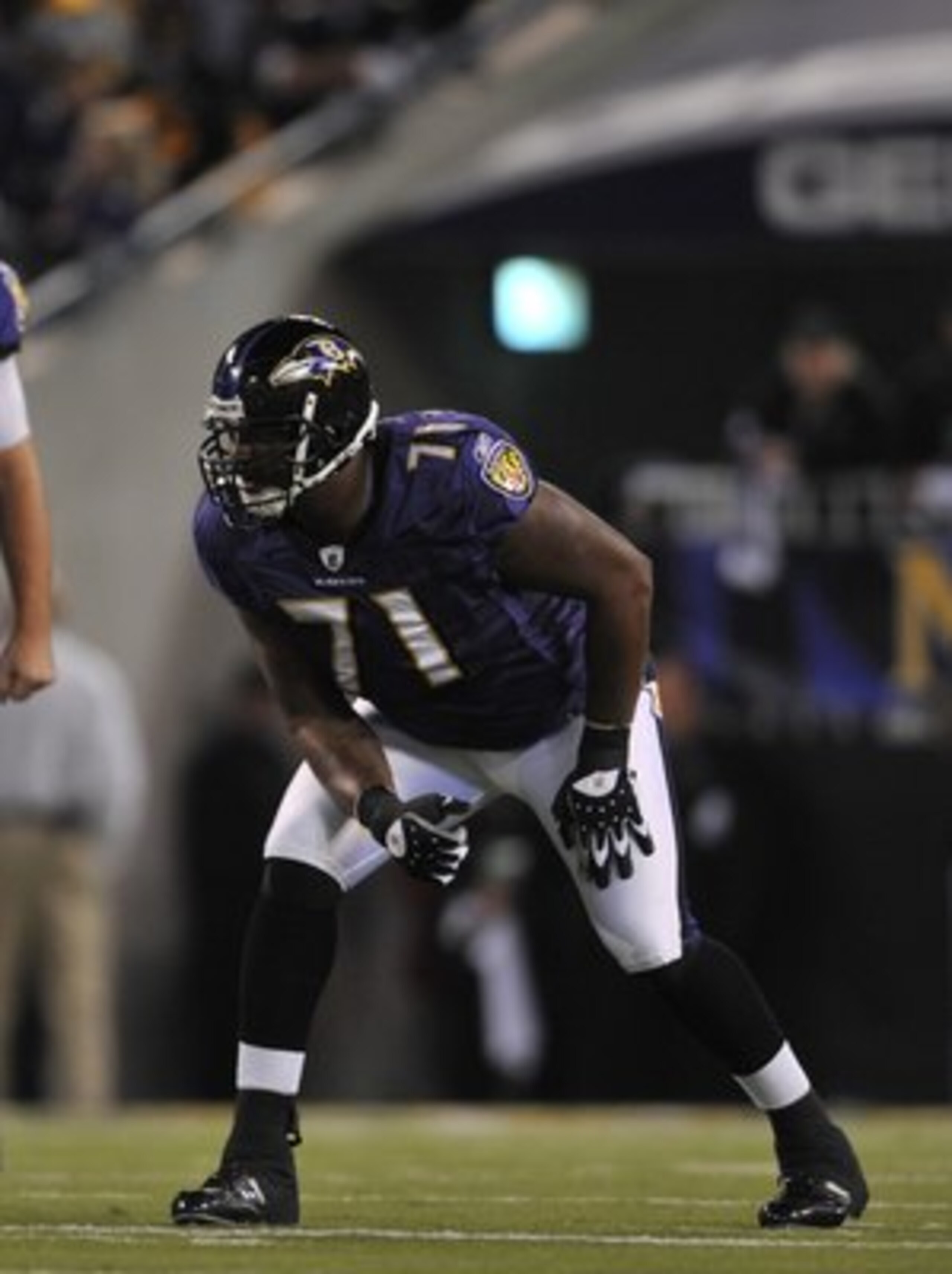 BALTIMORE - NOVEMBER 29:  Jared Gaither #71 of the Baltimore Ravens defends against the Pittsburgh Steelers at M&T Bank Stadium on November 29, 2009 in Baltimore, Maryland. The Ravens defeated the Steelers 20-17. (Photo by Larry French/Getty Images)