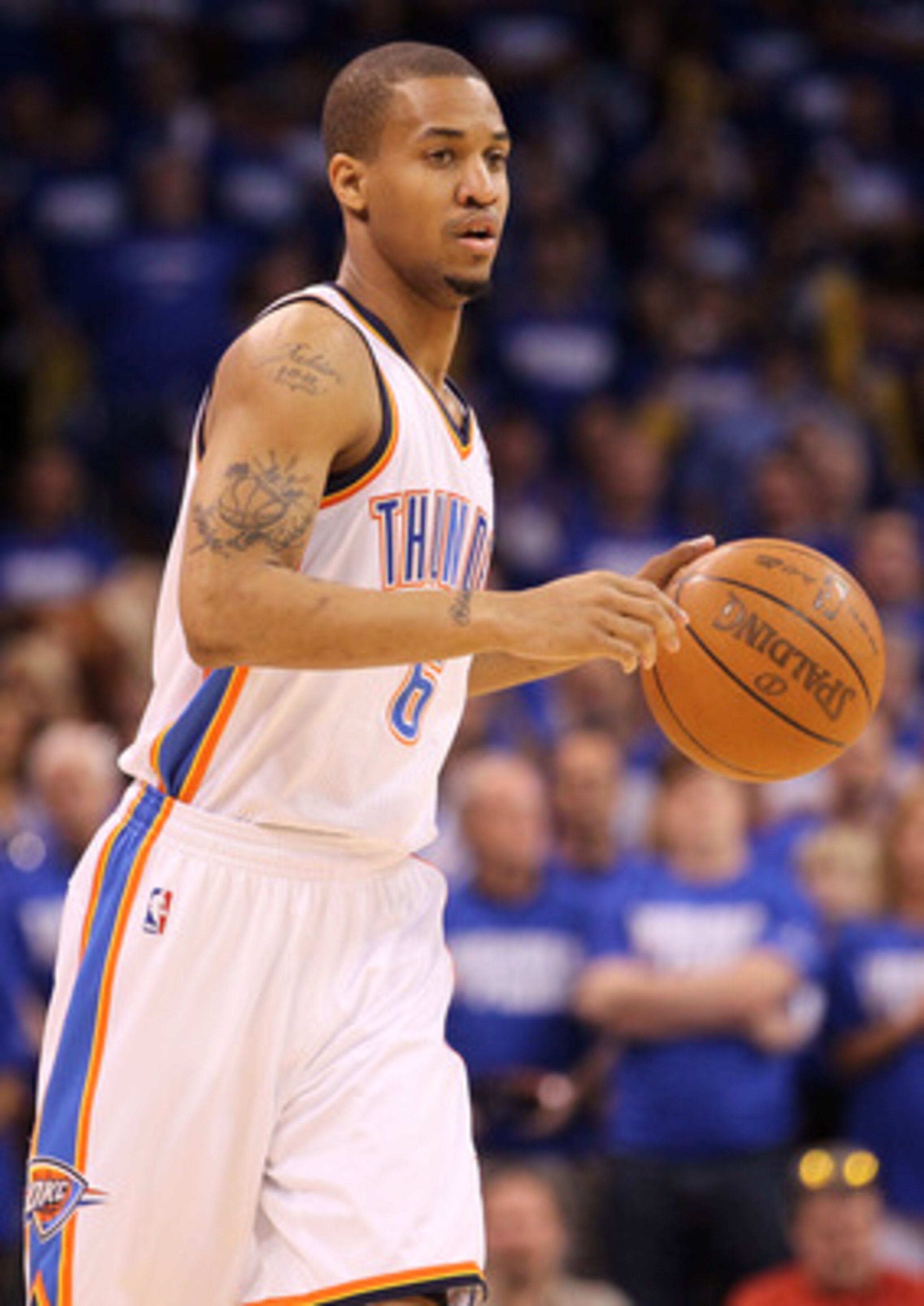 OKLAHOMA CITY, OK - MAY 21: Eric Maynor #6 of the Oklahoma City Thunder moves the ball while taking on the Dallas Mavericks in Game Three of the Western Conference Finals during the 2011 NBA Playoffs at Oklahoma City Arena on May 21, 2011 in Oklahoma Cit OKLAHOMA CITY, OK - MAY 21: Eric Maynor #6 of the Oklahoma City Thunder moves the ball while taking on the Dallas Mavericks in Game Three of the Western Conference Finals during the 2011 NBA Playoffs at Oklahoma City Arena on May 21, 2011 in Oklahoma Cit