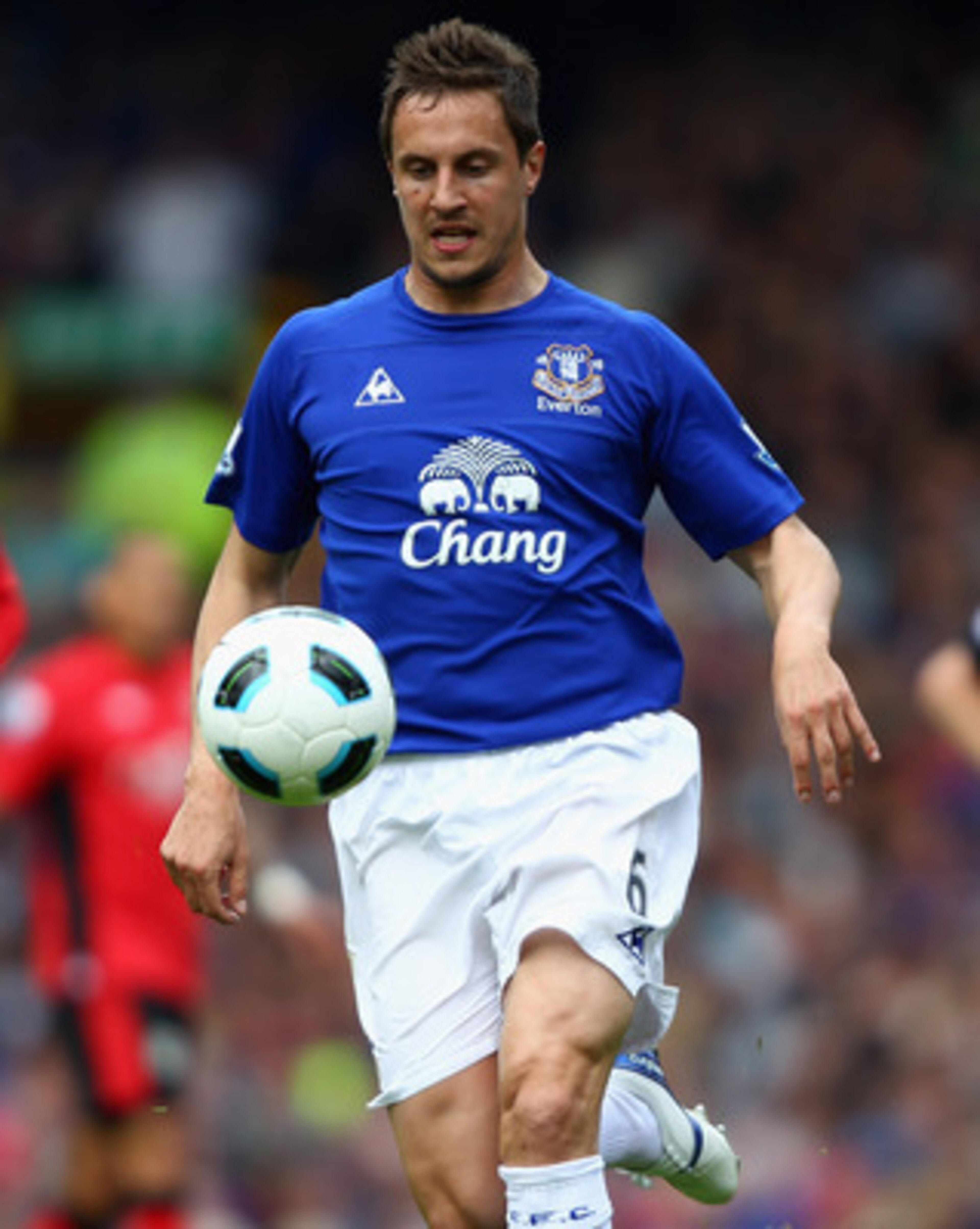 LIVERPOOL, ENGLAND - APRIL 16:  Phil Jagielka of Everton in action during the Barclays Premier League match between Everton and Blackburn Rovers at  Goodison Park on April 16, 2011 in Liverpool, England.  (Photo by Clive Brunskill/Getty Images)