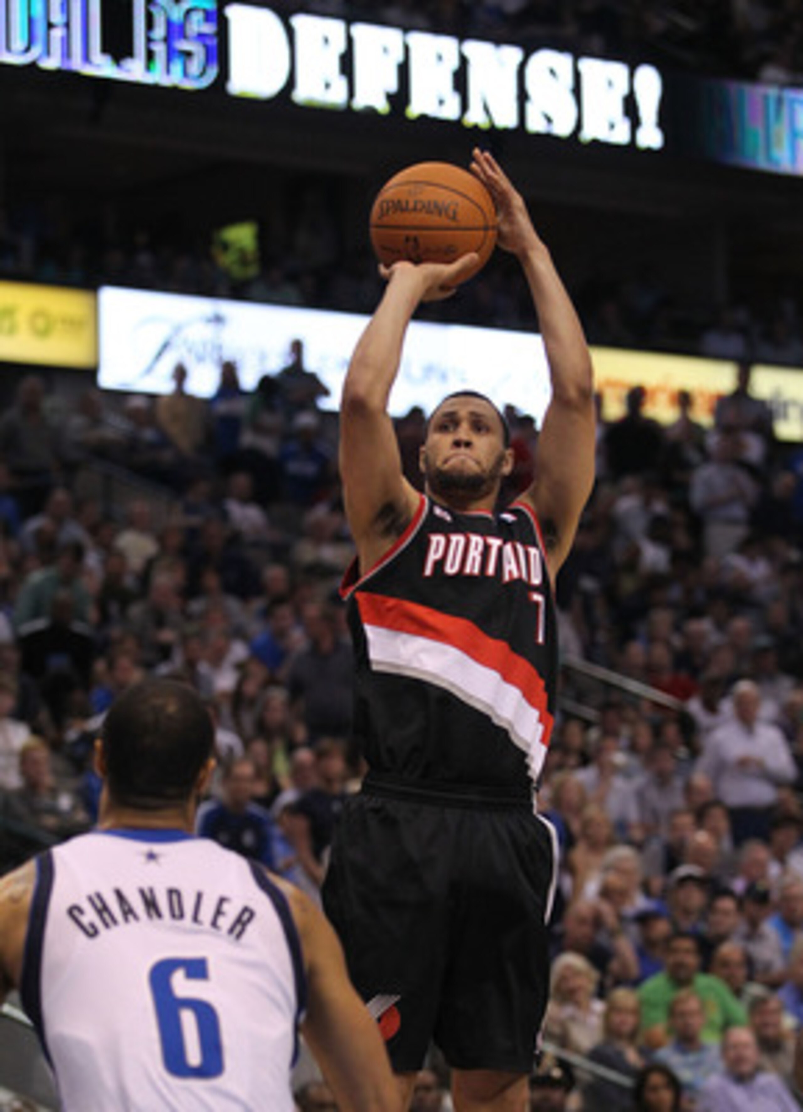 DALLAS, TX - APRIL 25: Guard Brandon Roy #7 of the Portland Trail Blazers takes a shot against Tyson Chandler #6 of the Dallas Mavericks in Game Five of the Western Conference Quarterfinals during the 2011 NBA Playoffs on April 25, 2011 at American Airli DALLAS, TX - APRIL 25: Guard Brandon Roy #7 of the Portland Trail Blazers takes a shot against Tyson Chandler #6 of the Dallas Mavericks in Game Five of the Western Conference Quarterfinals during the 2011 NBA Playoffs on April 25, 2011 at American Airli