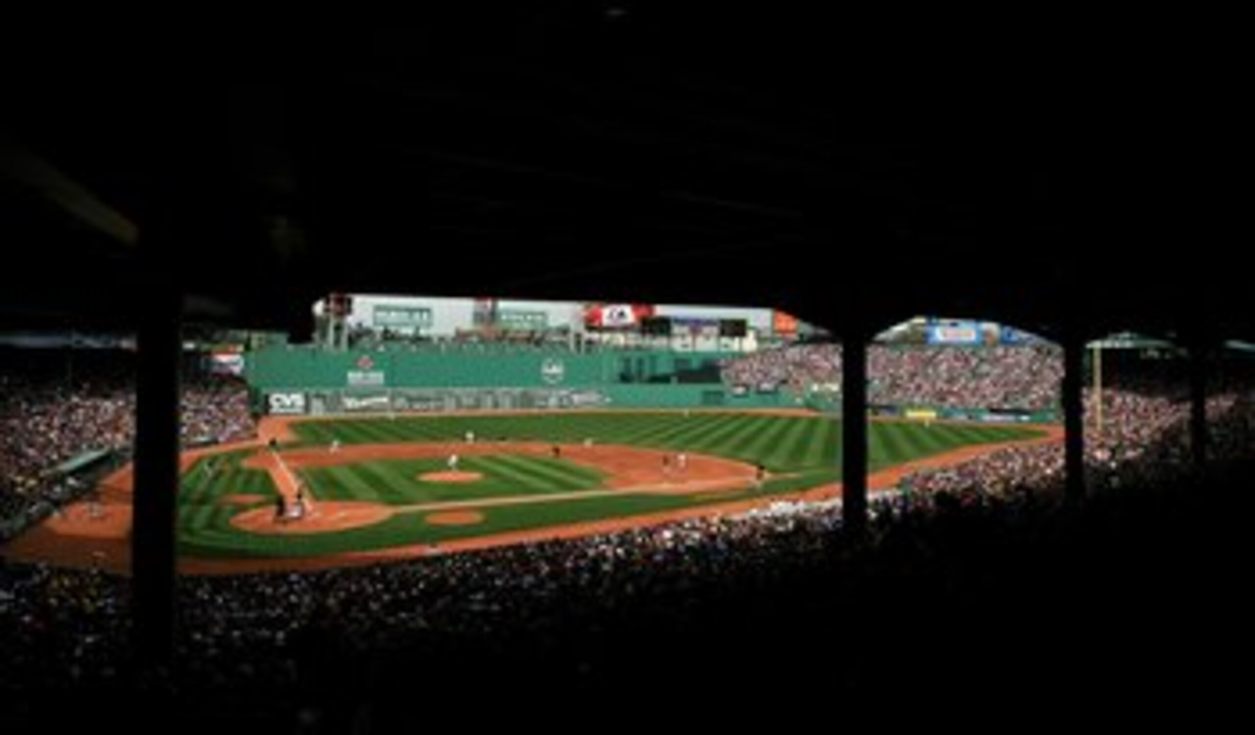 BOSTON - APRIL 11:  The Boston Red Sox take on the Toronto Blue Jays in the Red Sox home opener on April 11, 2006 at Fenway Park in Boston, Massachusetts.  (Photo by Travis Lindquist/Getty Images)
