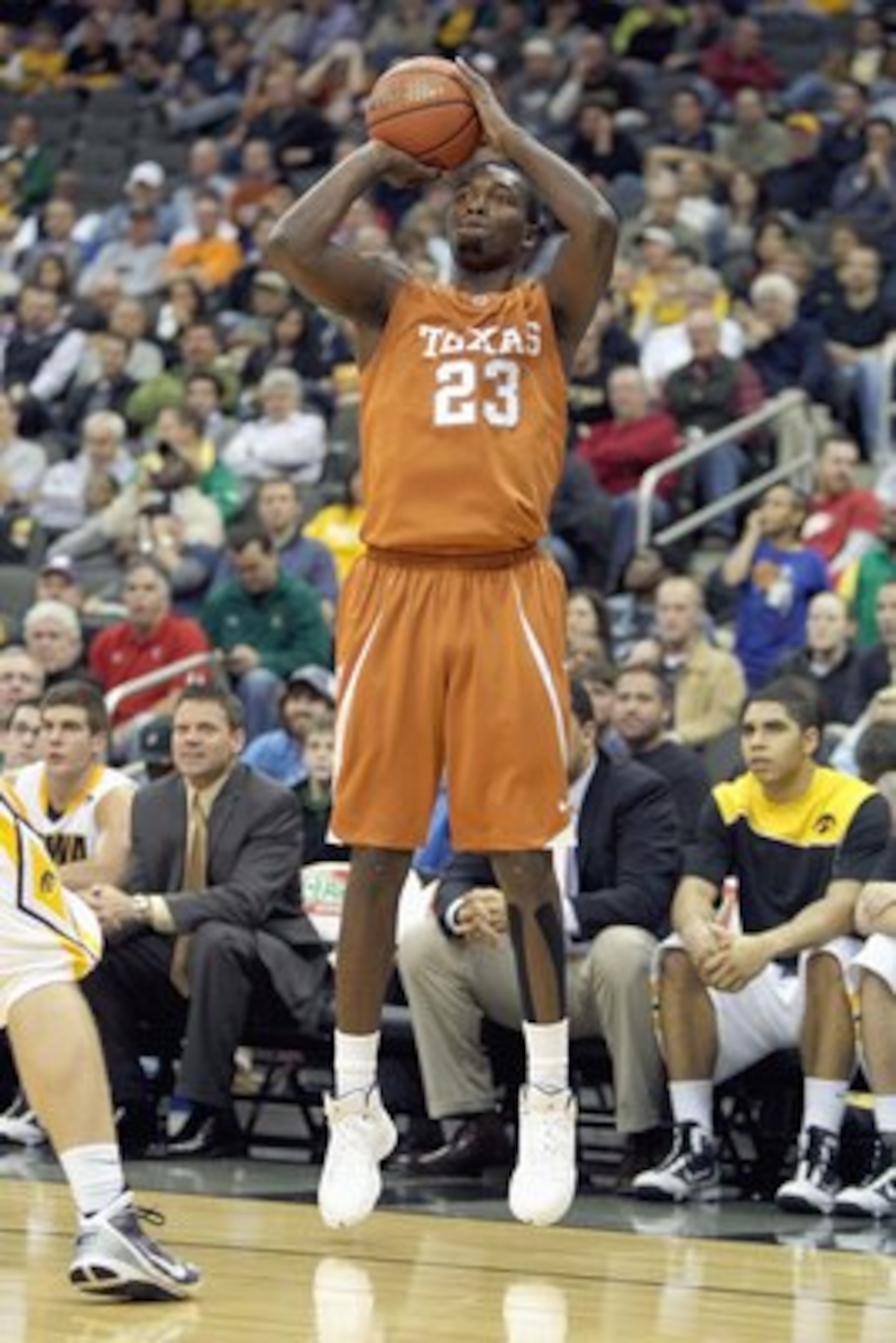 KANSAS CITY, MO - NOVEMBER 23:  Jordan Hamilton #23 of the Texas Longhorns makes a jumpshot against the Iowa Hawkeyes during the CBE Classic semifinal game on November 23, 2009 at Sprint Center in Kansas City, Missouri. (Photo by: Jamie Squire/Getty Image