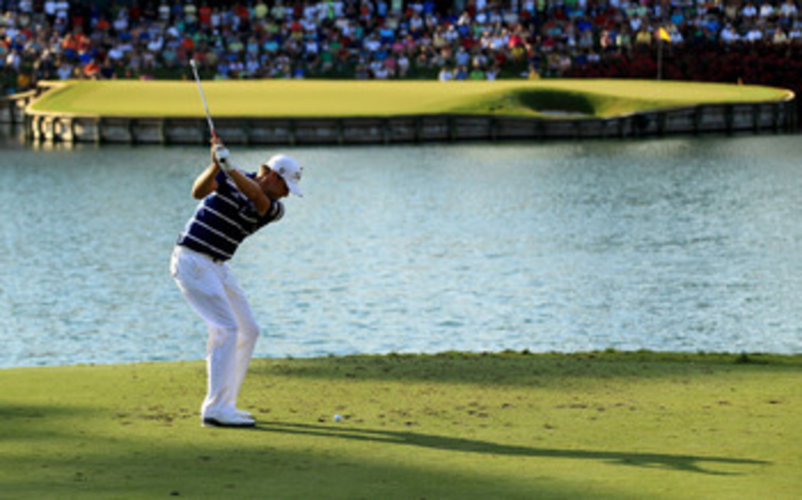 PONTE VEDRA BEACH, FL - MAY 15: Nick Watney hits his tee shot on the 17th hole during the final round of THE PLAYERS Championship held at THE PLAYERS Stadium course at TPC Sawgrass on May 15, 2011 in Ponte Vedra Beach, Florida. (Photo by Streeter Lecka/ PONTE VEDRA BEACH, FL - MAY 15: Nick Watney hits his tee shot on the 17th hole during the final round of THE PLAYERS Championship held at THE PLAYERS Stadium course at TPC Sawgrass on May 15, 2011 in Ponte Vedra Beach, Florida. (Photo by Streeter Lecka/
