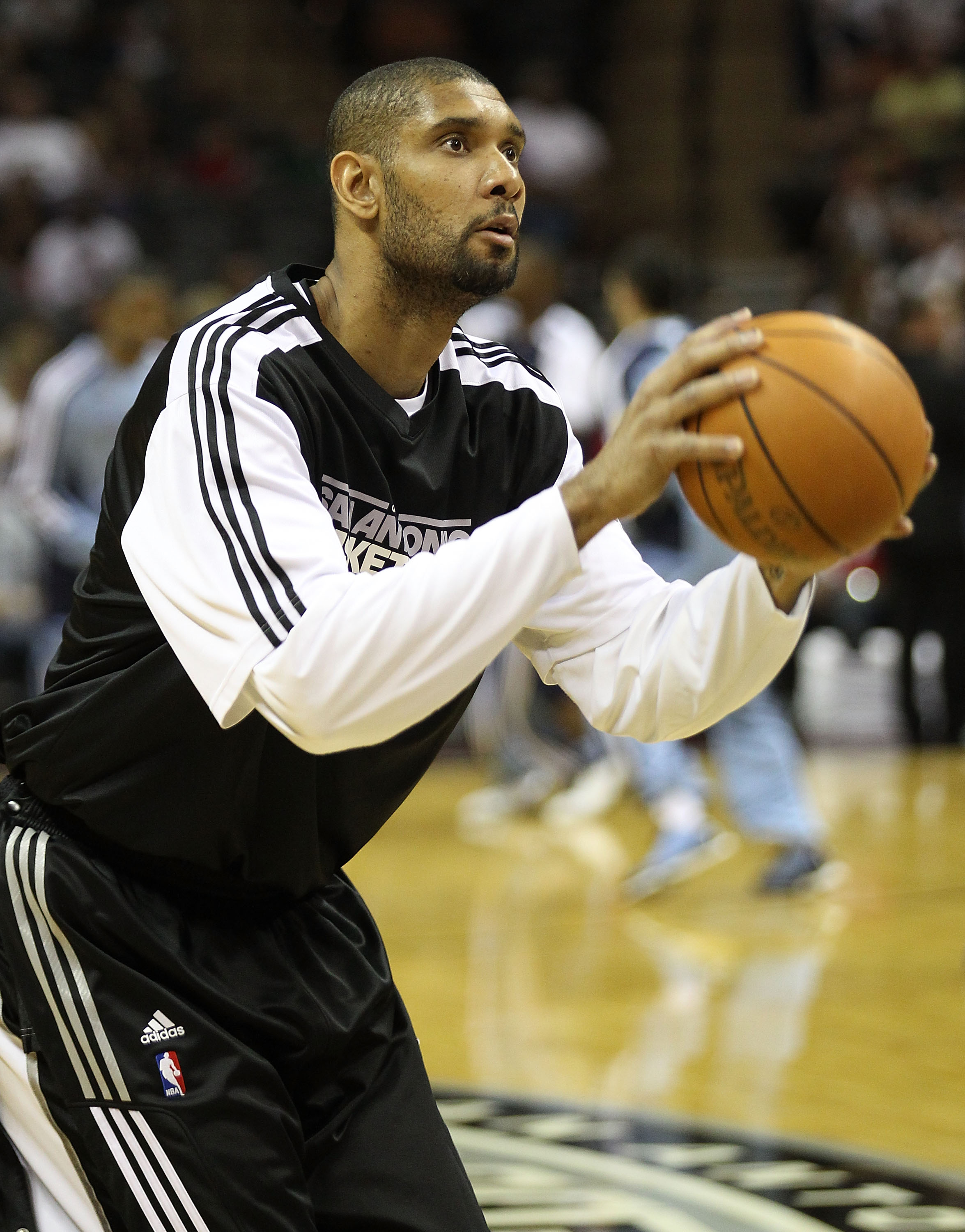 SAN ANTONIO, TX - APRIL 27:  Tim Duncan #21 of the San Antionio Spurs warms up prior to his game against the Memphis Grizzlies in Game Five of the Western Conference Quarterfinals in the 2011 NBA Playoffs on April 27, 2011 at AT&T Center in San Antonio, T