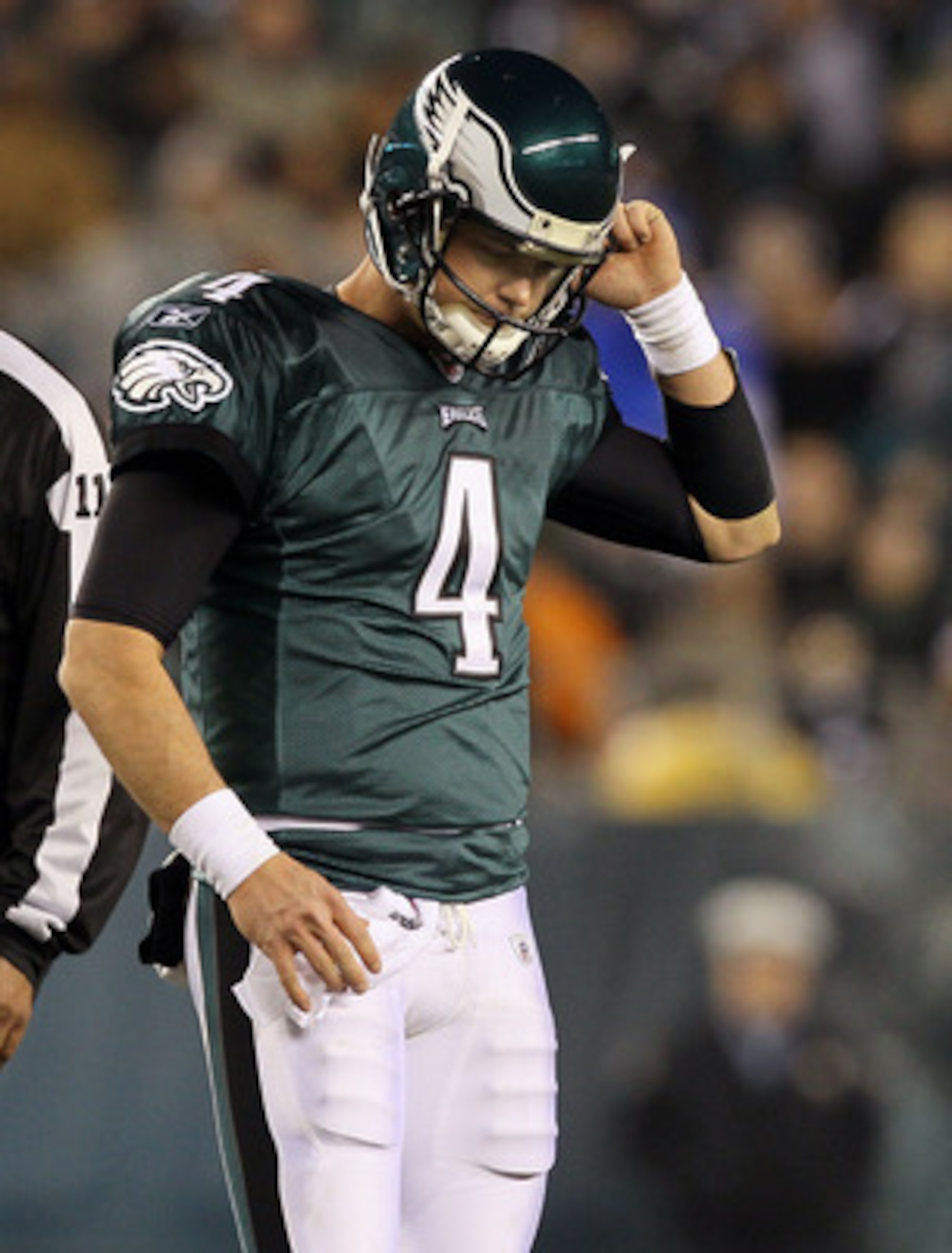 PHILADELPHIA, PA - JANUARY 02:  Kevin Kolb #4 of the Philadelphia Eagles looks on against the Dallas Cowboys on January 2, 2011 at Lincoln Financial Field in Philadelphia, Pennsylvania.  (Photo by Jim McIsaac/Getty Images)