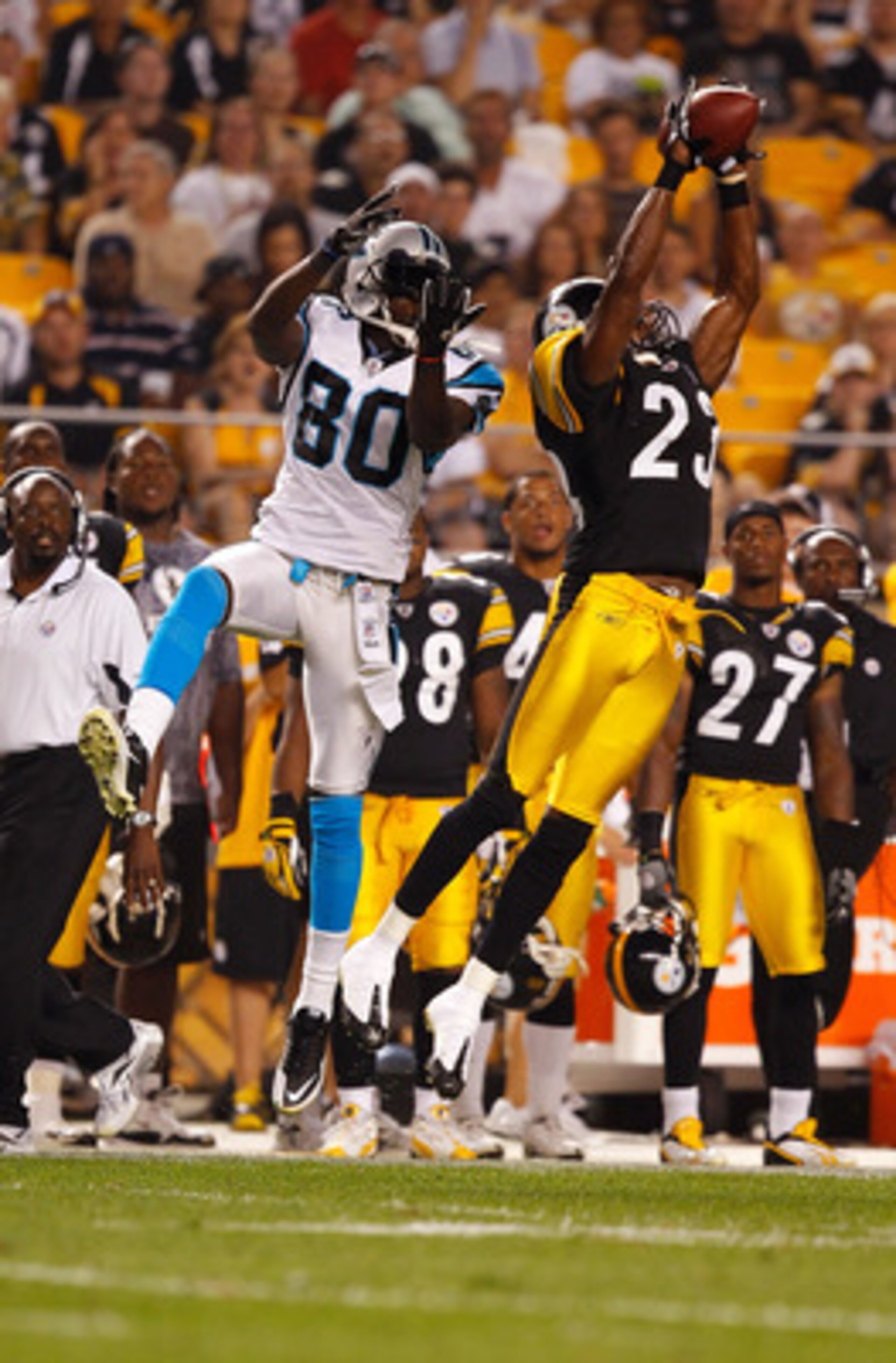 PITTSBURGH - SEPTEMBER 02:  Keenan Lewis #23 of the Pittsburgh Steelers breaks up a pass in front of Dwayne Jerrett #80 of the Carolina Panthers during the preseason game on September 2, 2010 at Heinz Field in Pittsburgh, Pennsylvania.  (Photo by Jared Wi