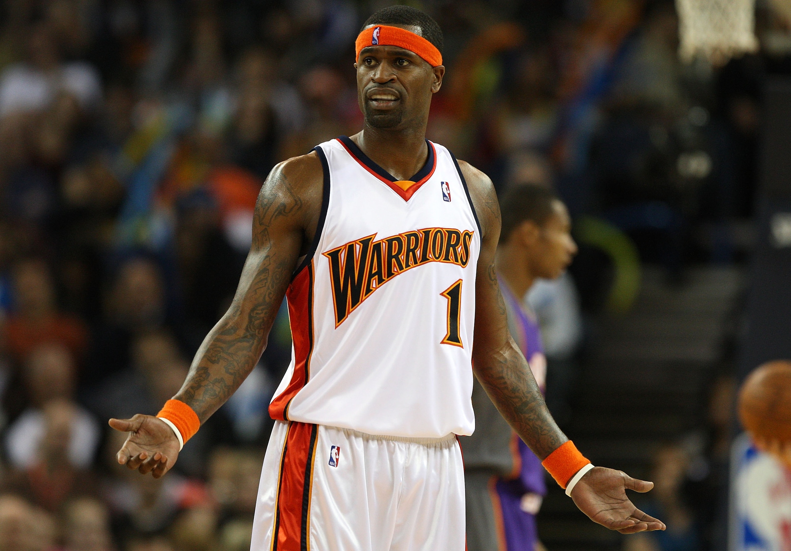 OAKLAND, CA - MARCH 15:  Stephen Jackson #1 of the Golden State Warriors is called for his second technical foul and is thrown out of the game by referee Tony Brothers against the Phoenix Suns during an NBA game on March 15, 2009 at Oracle Arena in Oaklan