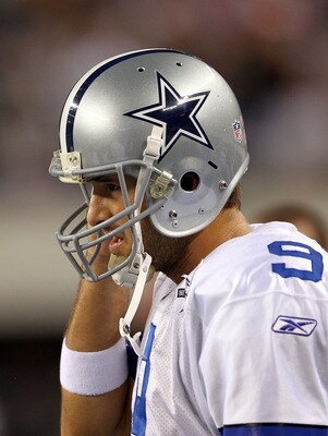 ARLINGTON, TX - OCTOBER 25:  Quarterback Tony Romo #9 of the Dallas Cowboys leaves the game after a left shoulder injury in the second quarter against the New York Giants at Cowboys Stadium on October 25, 2010 in Arlington, Texas.  (Photo by Ronald Martin