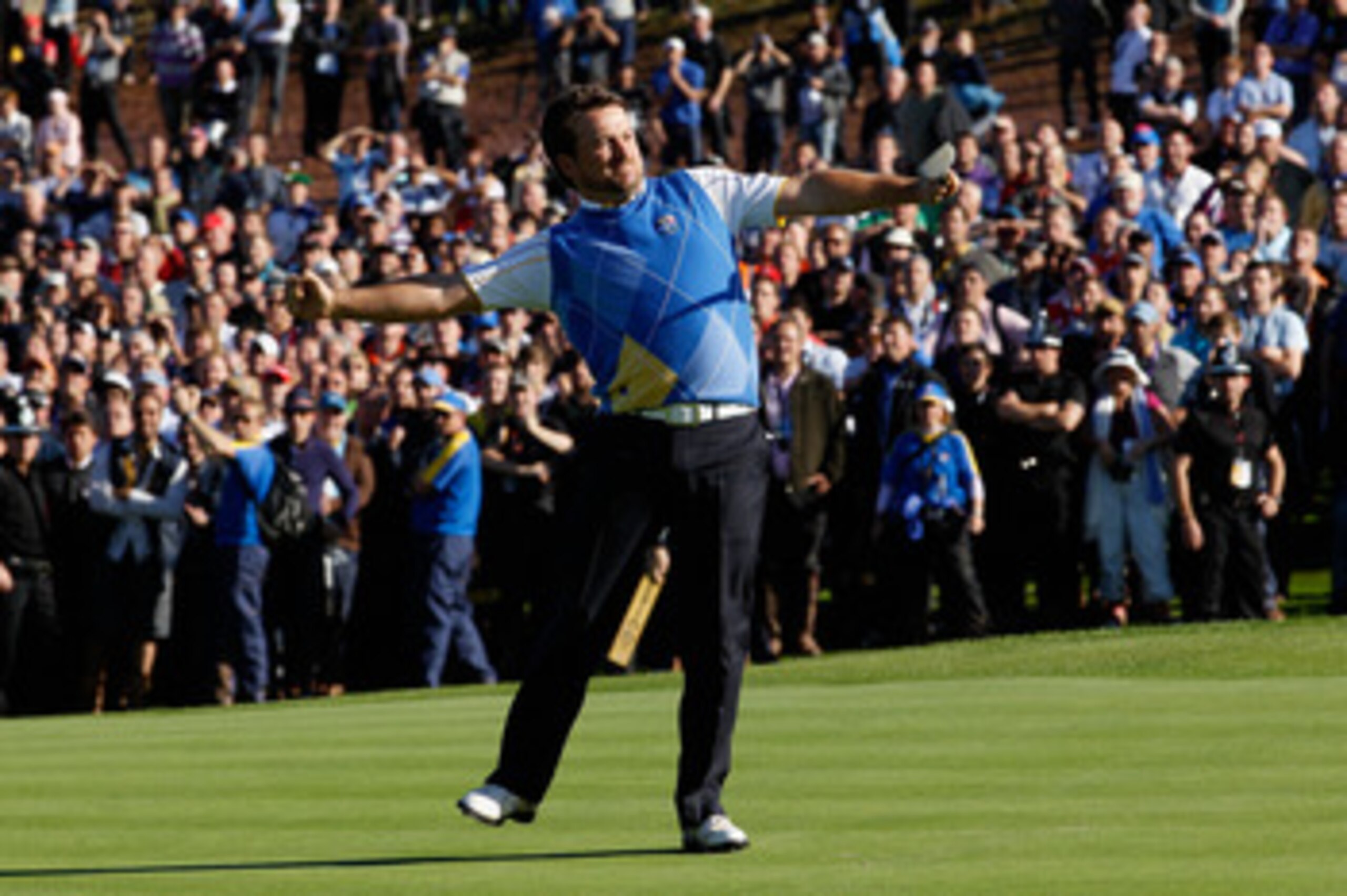 NEWPORT, WALES - OCTOBER 04:  Graeme McDowell of Europe celebrates his birdie putt on the 16th green in the singles matches during the 2010 Ryder Cup at the Celtic Manor Resort on October 4, 2010 in Newport, Wales.  (Photo by Sam Greenwood/Getty Images)