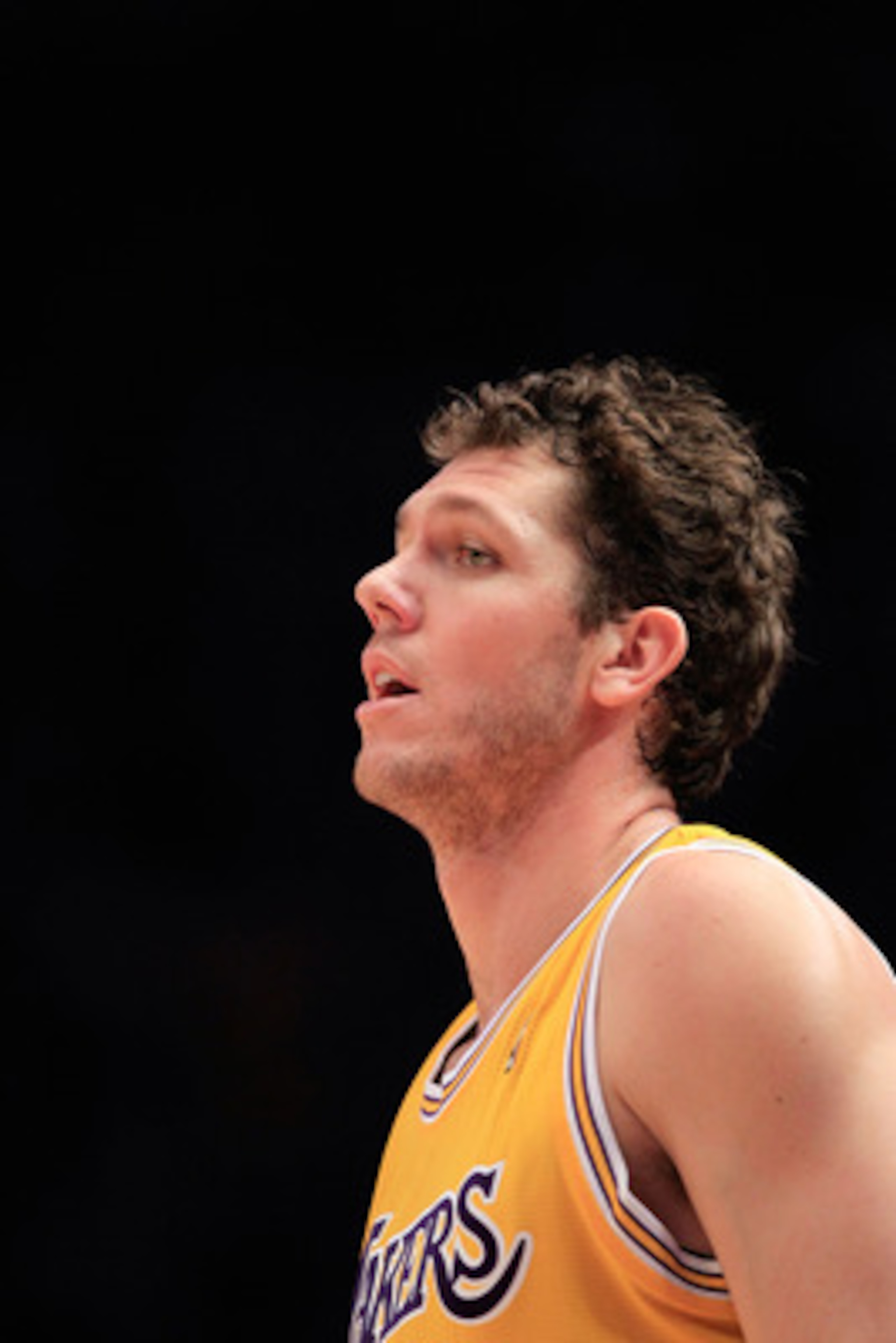 NEW YORK, NY - FEBRUARY 11: Luke Walton #4 of the Los Angeles Lakers on the court against the New York Knicks at Madison Square Garden on February 11, 2011 in New York City. NOTE TO USER: User expressly acknowledges and agrees that, by downloading and/or 