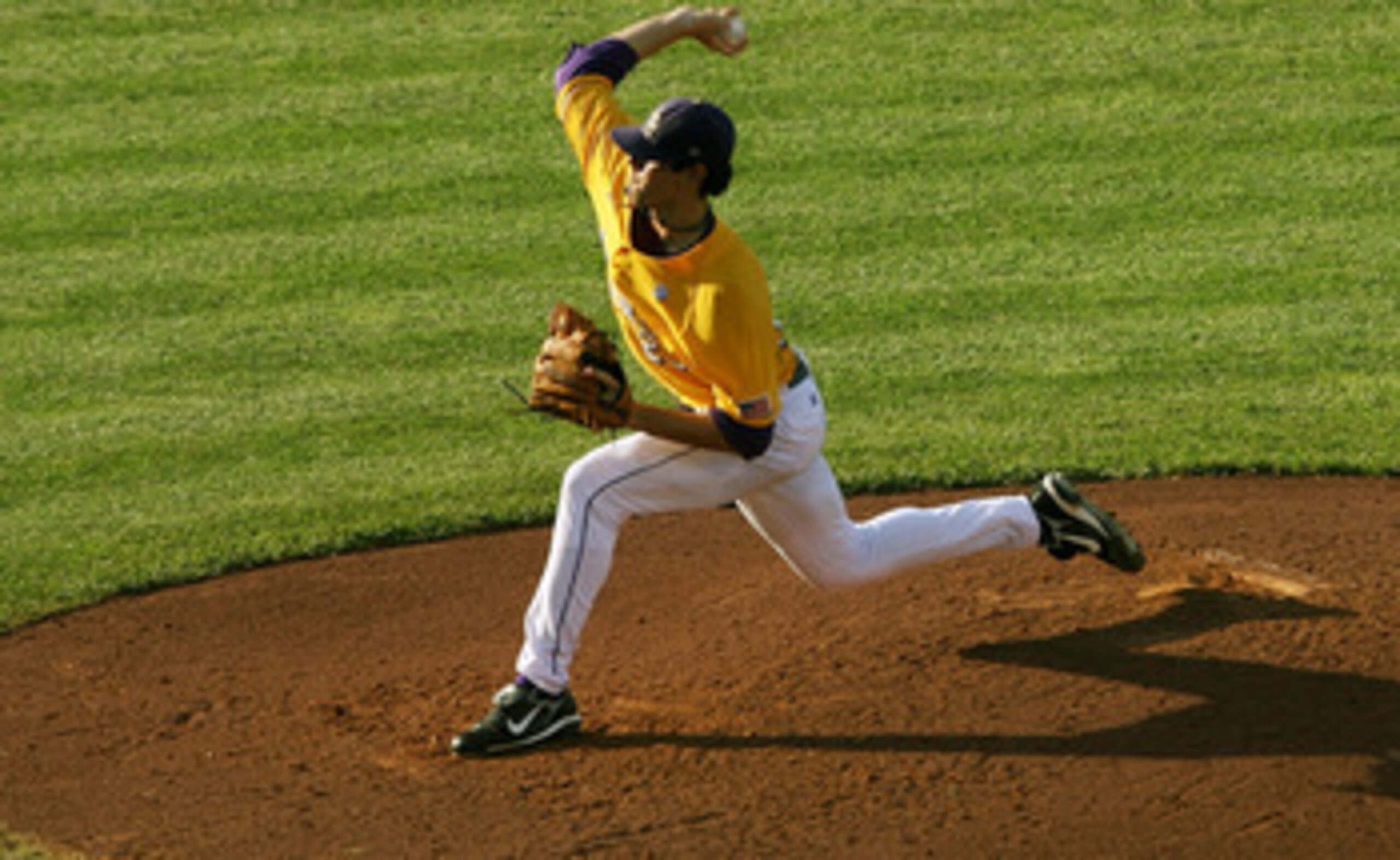 OMAHA, NE - JUNE 24:  Pitcher Anthony Ranaudo #23 of the Louisiana State University Tigers pitches against the Texas Longhorns during Game 3 of the 2009 NCAA College World Series at Rosenblatt Stadium on June 24, 2009 in Omaha, Nebraska. (Photo by Elsa/Ge