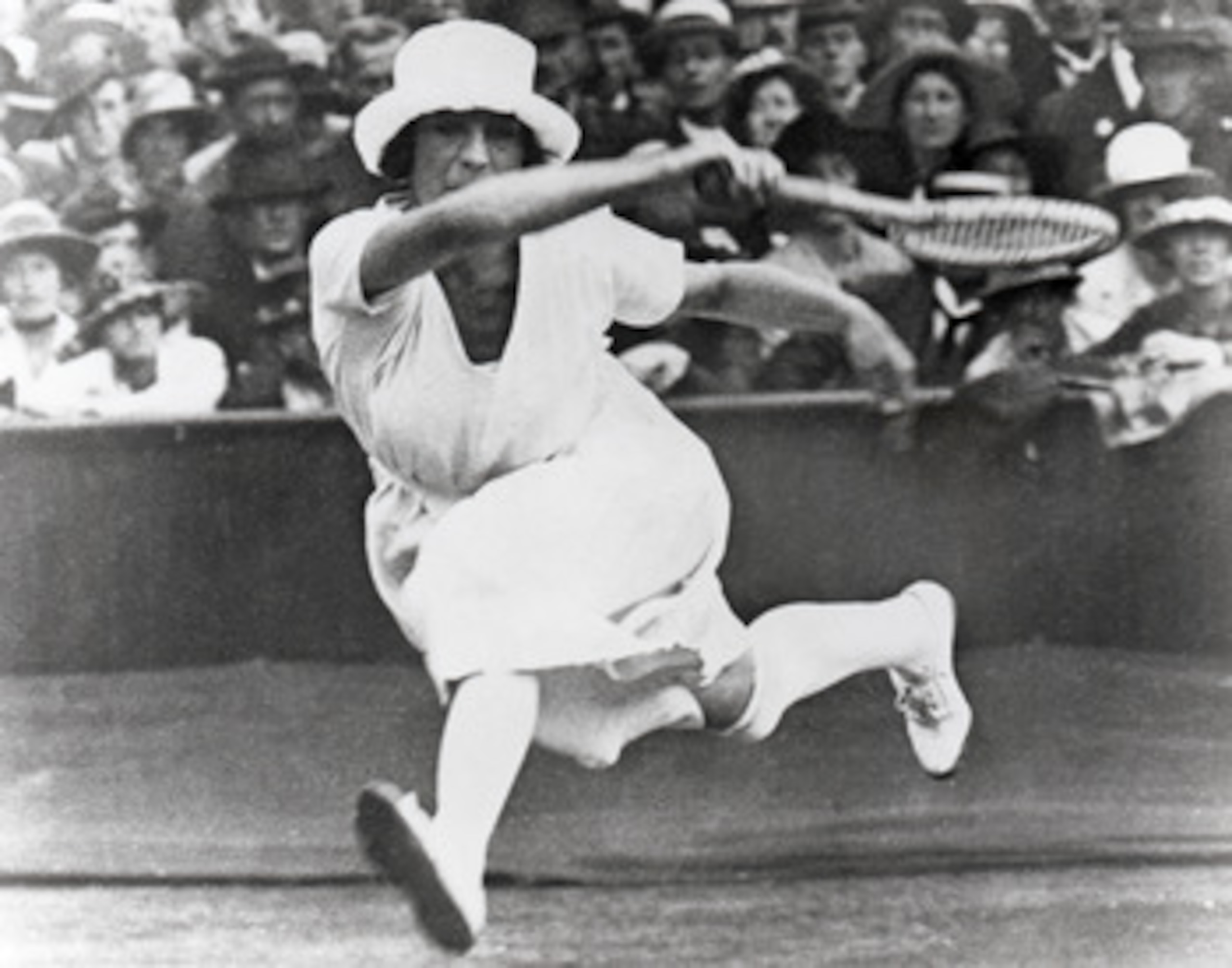ANTWERP, BELGIUM - APRIL 20:  Suzanne Lenglen of France competes in the Women?s tennis event during the VII Olympic Games circa April of 1920 in Antwerp, Belgium.  (Photo by Getty Images)