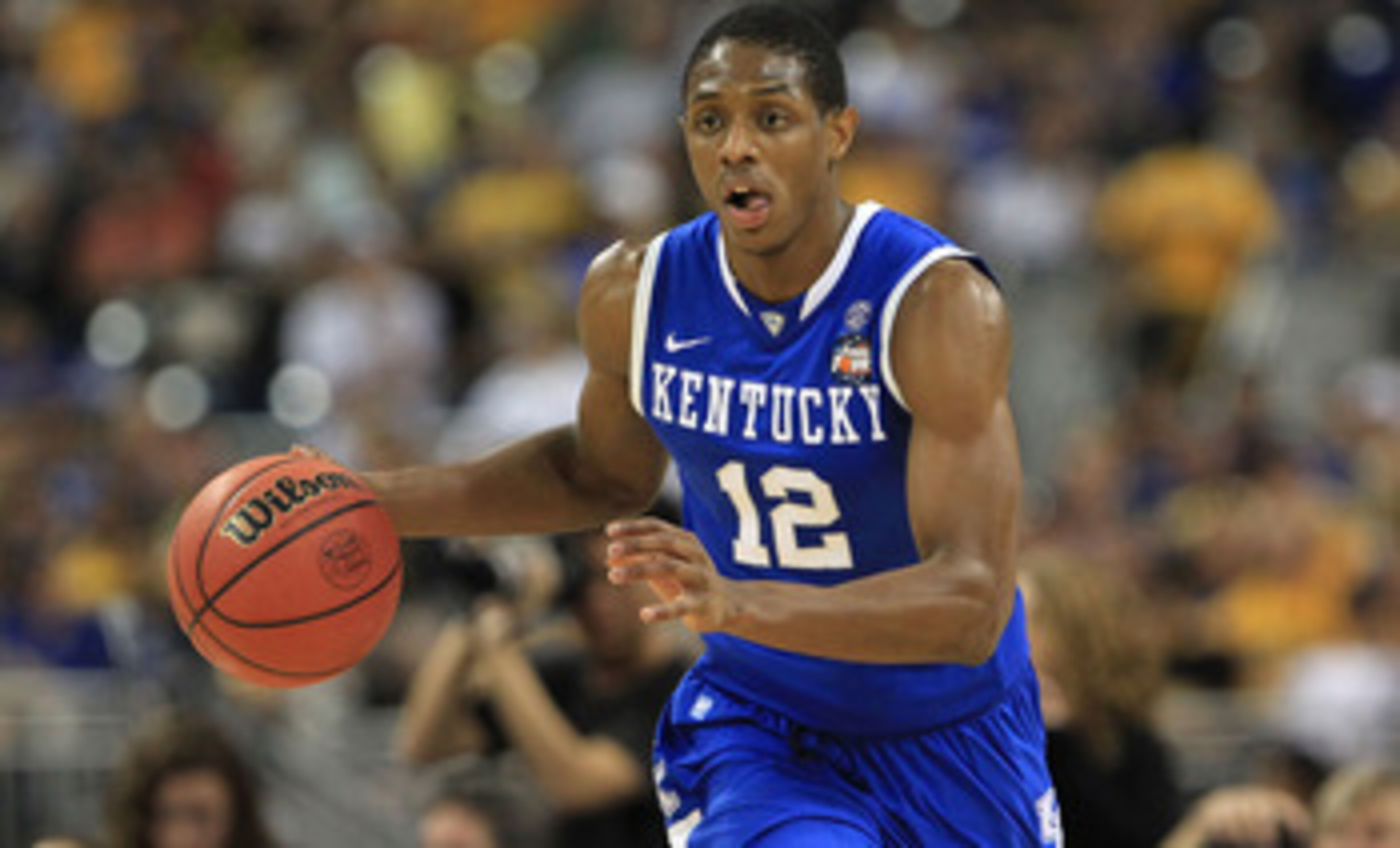 HOUSTON, TX - APRIL 02: Brandon Knight #12 of the Kentucky Wildcats moves the ball while taking on the Connecticut Huskies during the National Semifinal game of the 2011 NCAA Division I Men's Basketball Championship at Reliant Stadium on April 2, 2011 in HOUSTON, TX - APRIL 02: Brandon Knight #12 of the Kentucky Wildcats moves the ball while taking on the Connecticut Huskies during the National Semifinal game of the 2011 NCAA Division I Men's Basketball Championship at Reliant Stadium on April 2, 2011 in