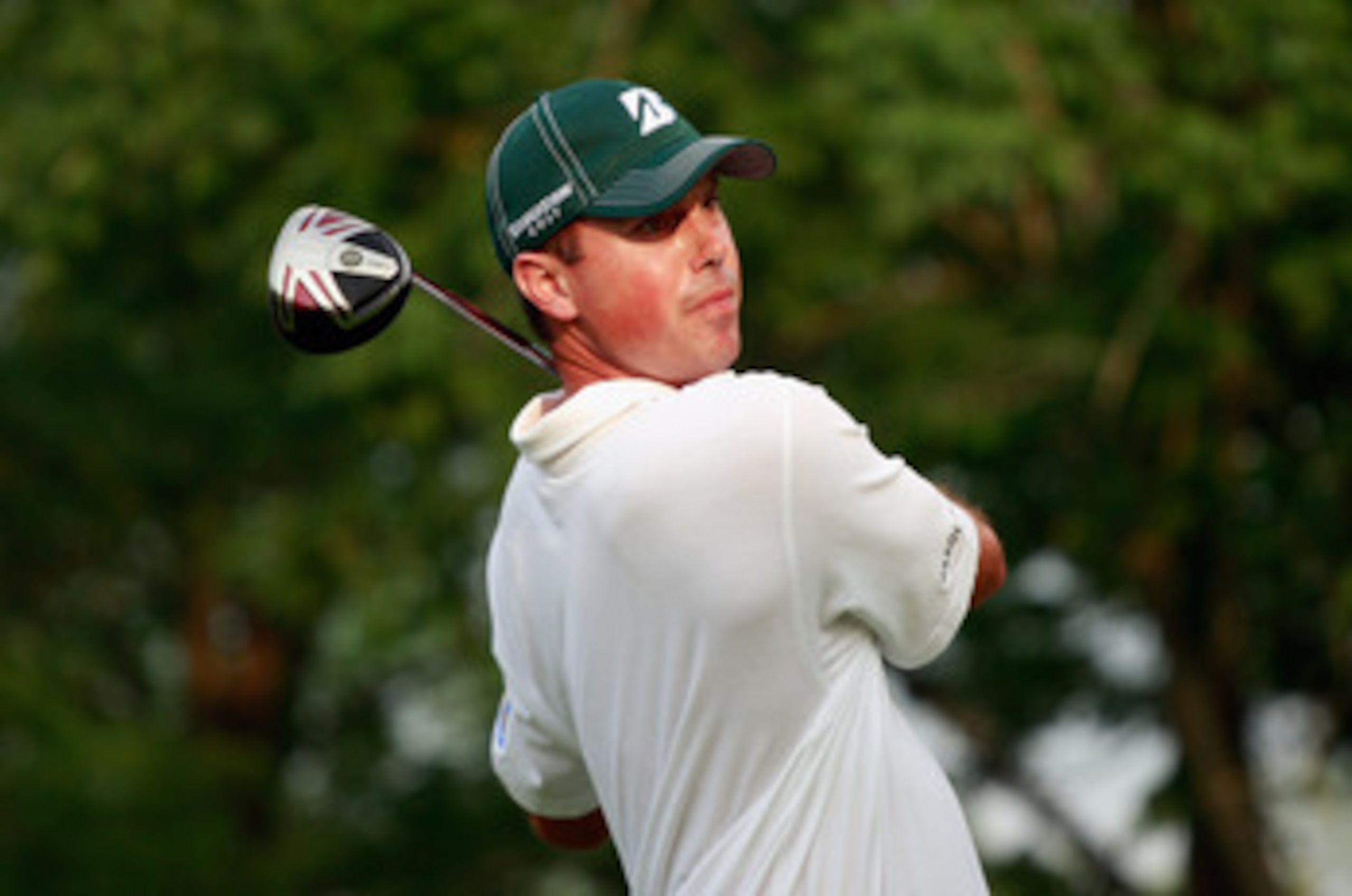 DUBLIN, OH - JUNE 05:  Matt Kuchar hits a shot during the final round of the Memorial Tournament presented by Nationwide Insurance at the Muirfield Village Golf Club on June 5, 2011 in Dublin, Ohio.  (Photo by Scott Halleran/Getty Images)