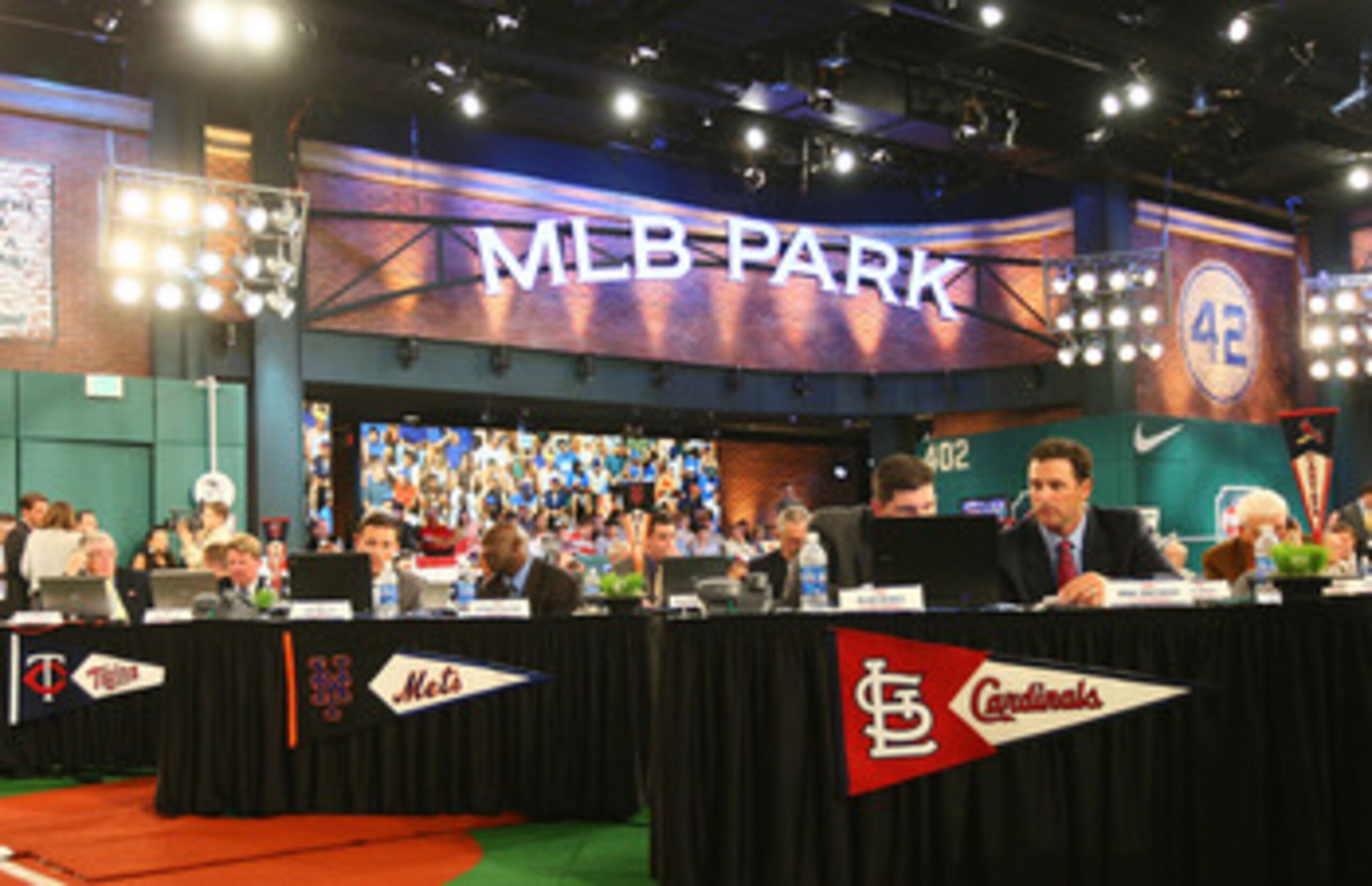 SECAUCUS, NJ - JUNE 07:  A general view of the MLB First Year Player Draft on June 7, 2010 held in Studio 42 at the MLB Network in Secaucus, New Jersey.  (Photo by Mike Stobe/Getty Images)