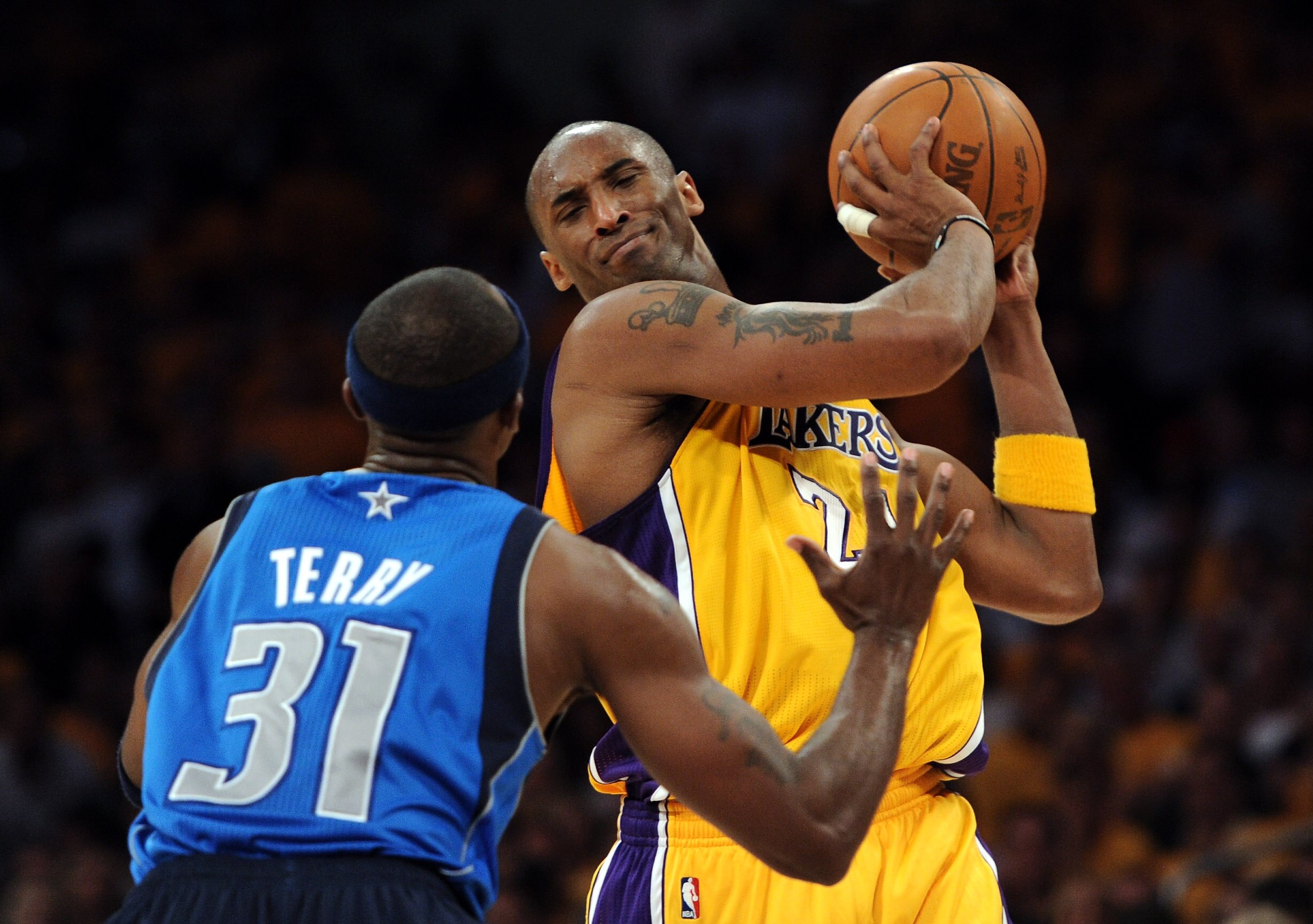 LOS ANGELES, CA - MAY 02:  Kobe Bryant #24 of the Los Angeles Lakers moves the ball as he is guarded by Jason Terry #31 of the Dallas Mavericks in Game One of the Western Conference Semifinals in the 2011 NBA Playoffs at Staples Center on May 2, 2011 in L