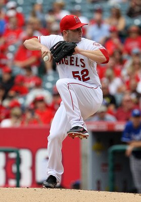 ANAHEIM, CA - JUNE 12:  Tyler Chatwood #52 of the Los Angeles Angels of Anaheim throws a pitch against he Kansas City Royals on June 12, 2011 at Angel Stadium in Anaheim, California.  (Photo by Stephen Dunn/Getty Images)