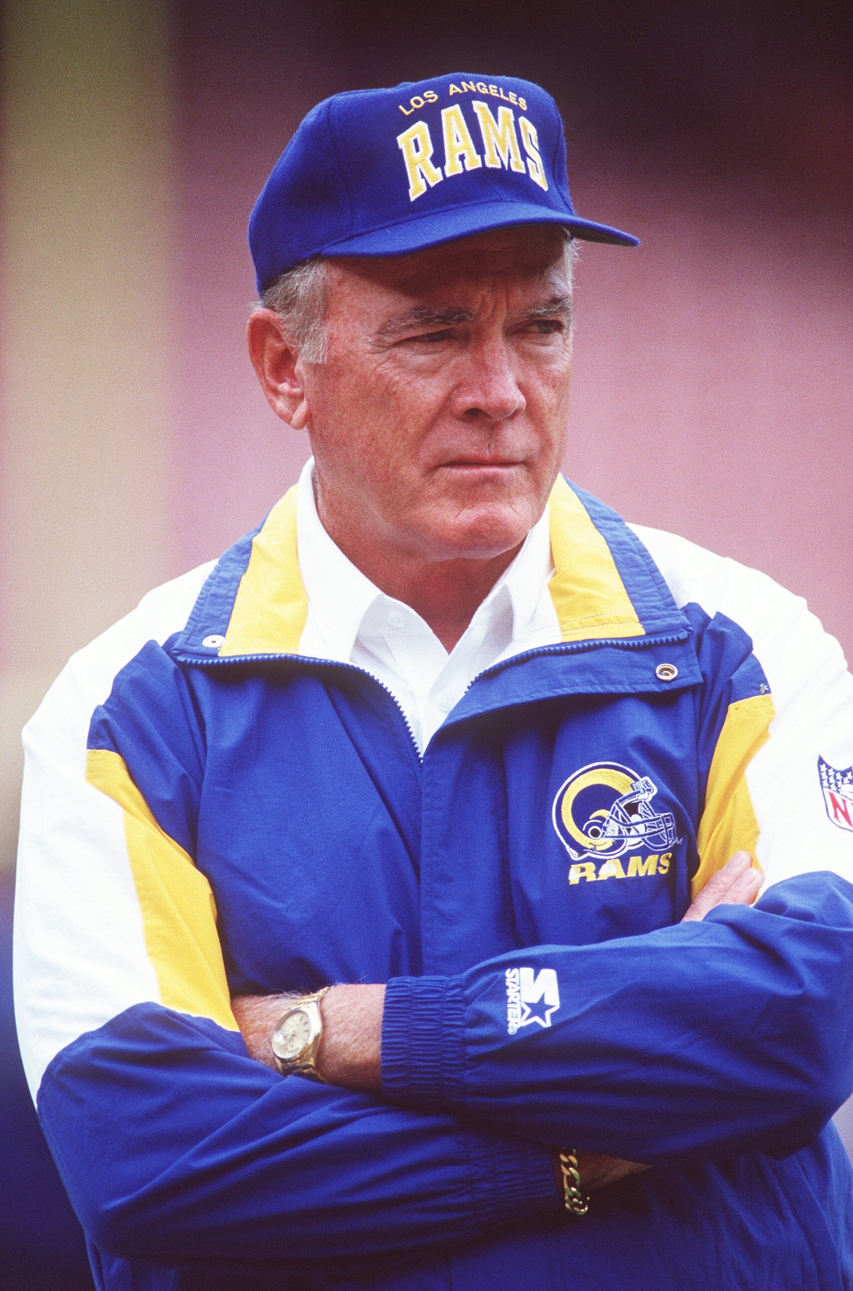 27 DEC 1992:  LOS ANGELES HEAD COACH CHUCK KNOX ON THE SIDELINE DURING THE RAMS GAME VERSUS THE ATLANTA FALCONS AT ANAHEIM STADIUM IN ANAHEIM, CALIFORNIA. Mandatory Credit: Ken Levine/ALLSPORT