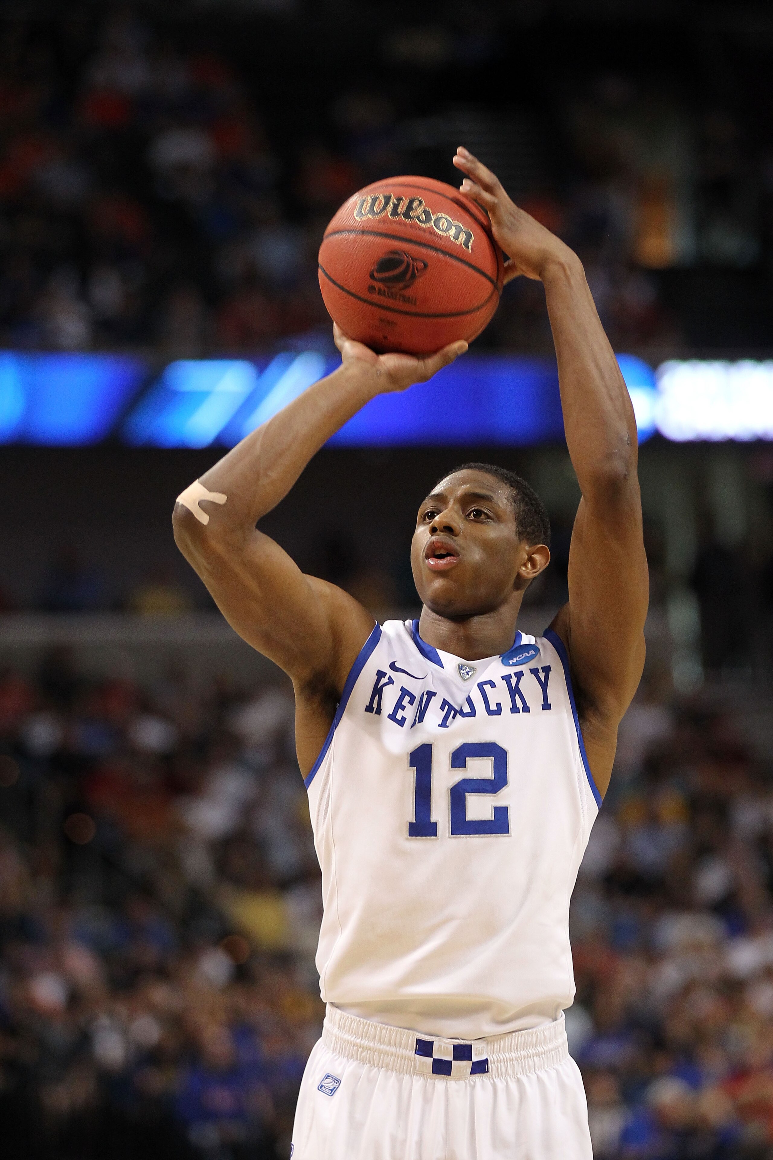 TAMPA, FL - MARCH 19:  Brandon Knight #12 of the Kentucky Wildcats shoots a free throw attempt against the West Virginia Mountaineers during the third round of the 2011 NCAA men's basketball tournament at St. Pete Times Forum on March 19, 2011 in Tampa, F
