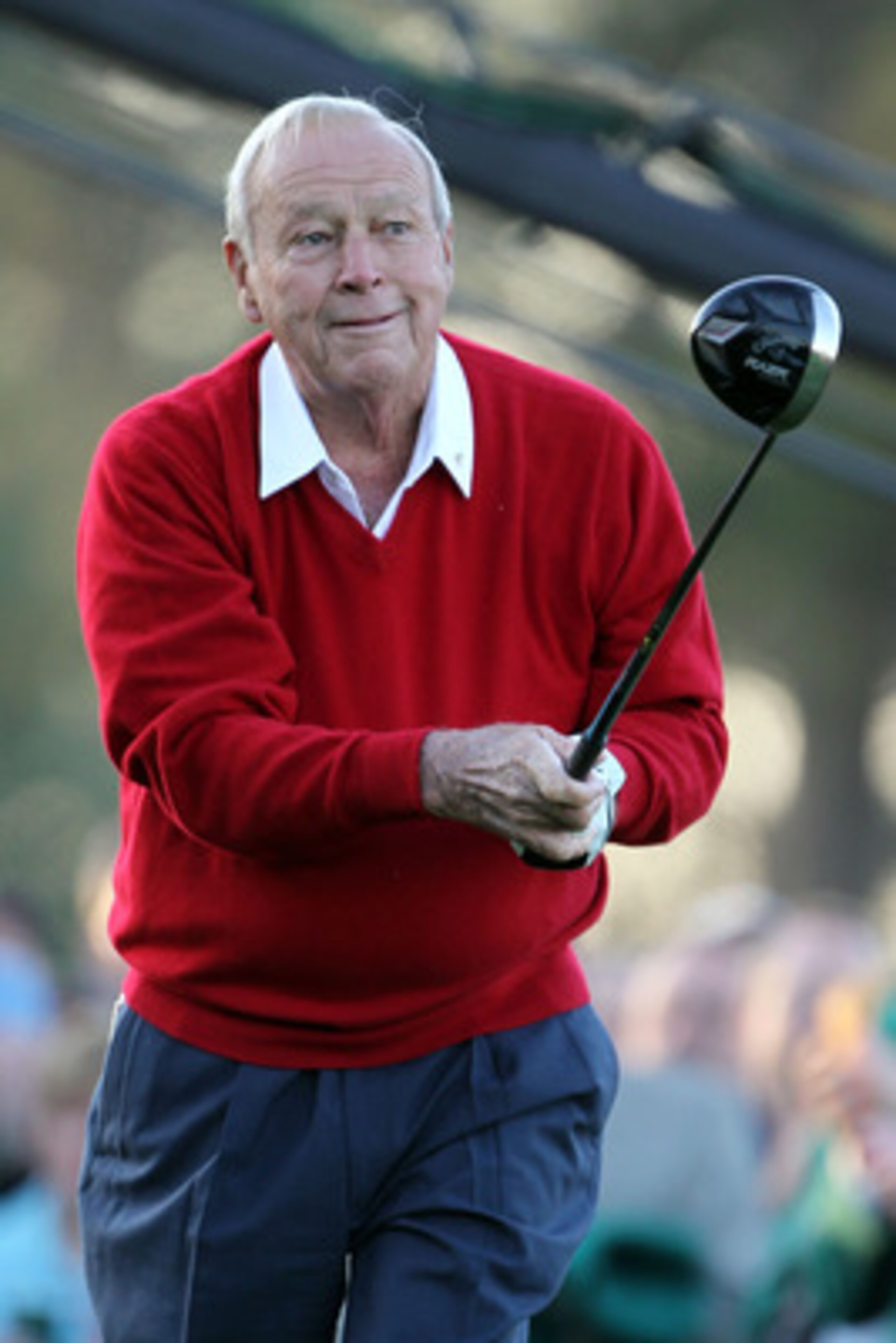 AUGUSTA, GA - APRIL 07:  Arnold Palmer hits the ceremonial first tee shot to start the first round of the 2011 Masters Tournament at Augusta National Golf Club on April 7, 2011 in Augusta, Georgia.  (Photo by Jamie Squire/Getty Images)
