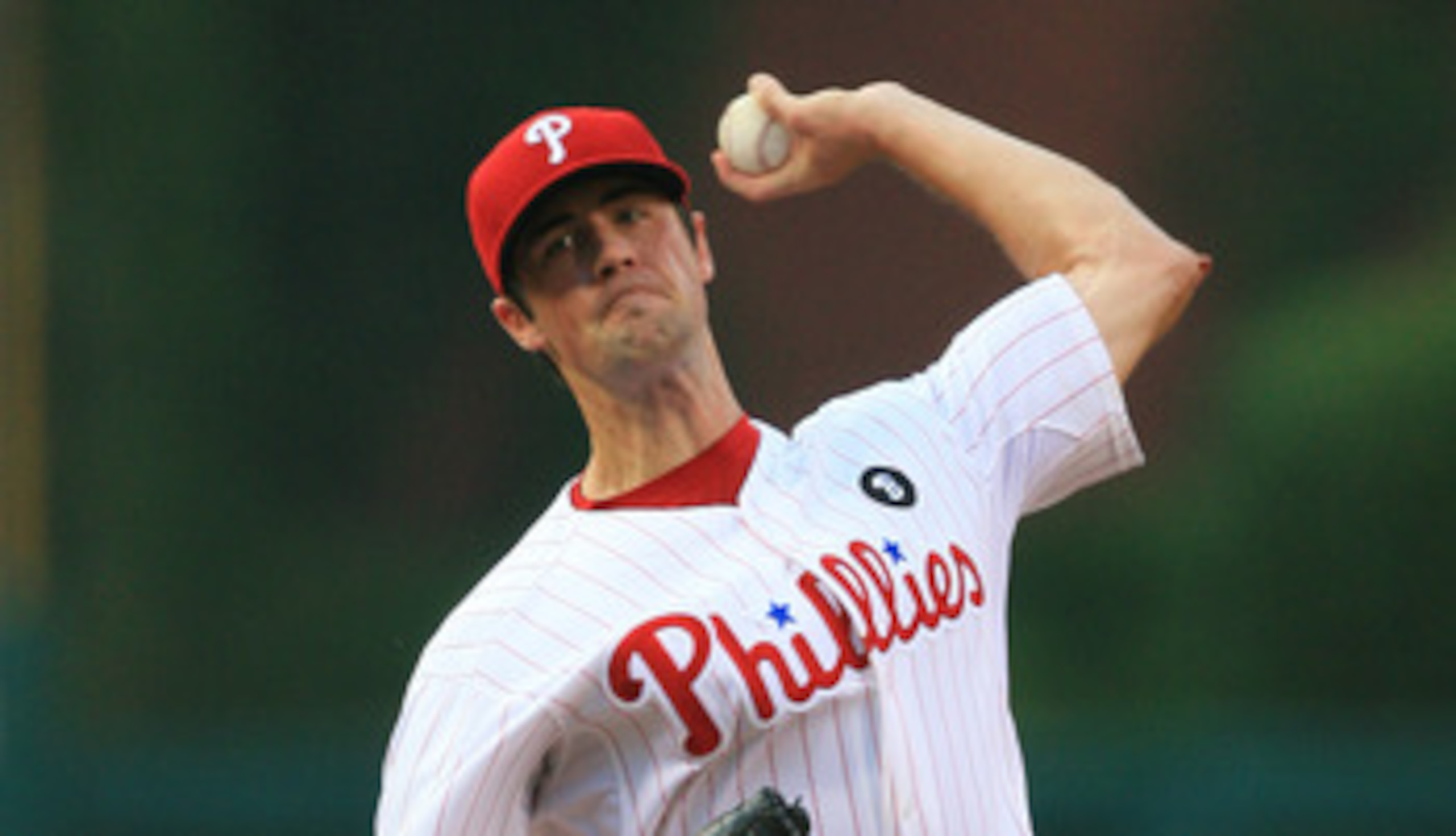 PHILADELPHIA - JUNE 8: Starting pitcher Cole Hamels #35 of the Philadelphia Phillies throws a pitch during a game against the Los Angeles Dodgers at Citizens Bank Park on June 8, 2011 in Philadelphia, Pennsylvania. (Photo by Hunter Martin/Getty Images)