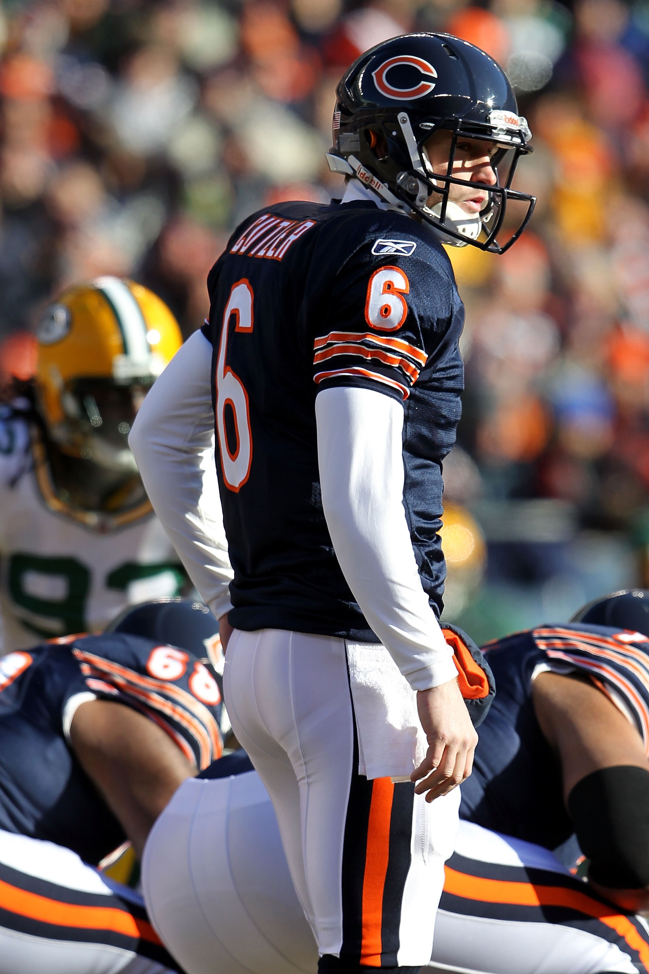 CHICAGO, IL - JANUARY 23:  Quarterback Jay Cutler #6 of the Chicago Bears under center while taking on the Green Bay Packers in the NFC Championship Game at Soldier Field on January 23, 2011 in Chicago, Illinois.  (Photo by Jamie Squire/Getty Images)