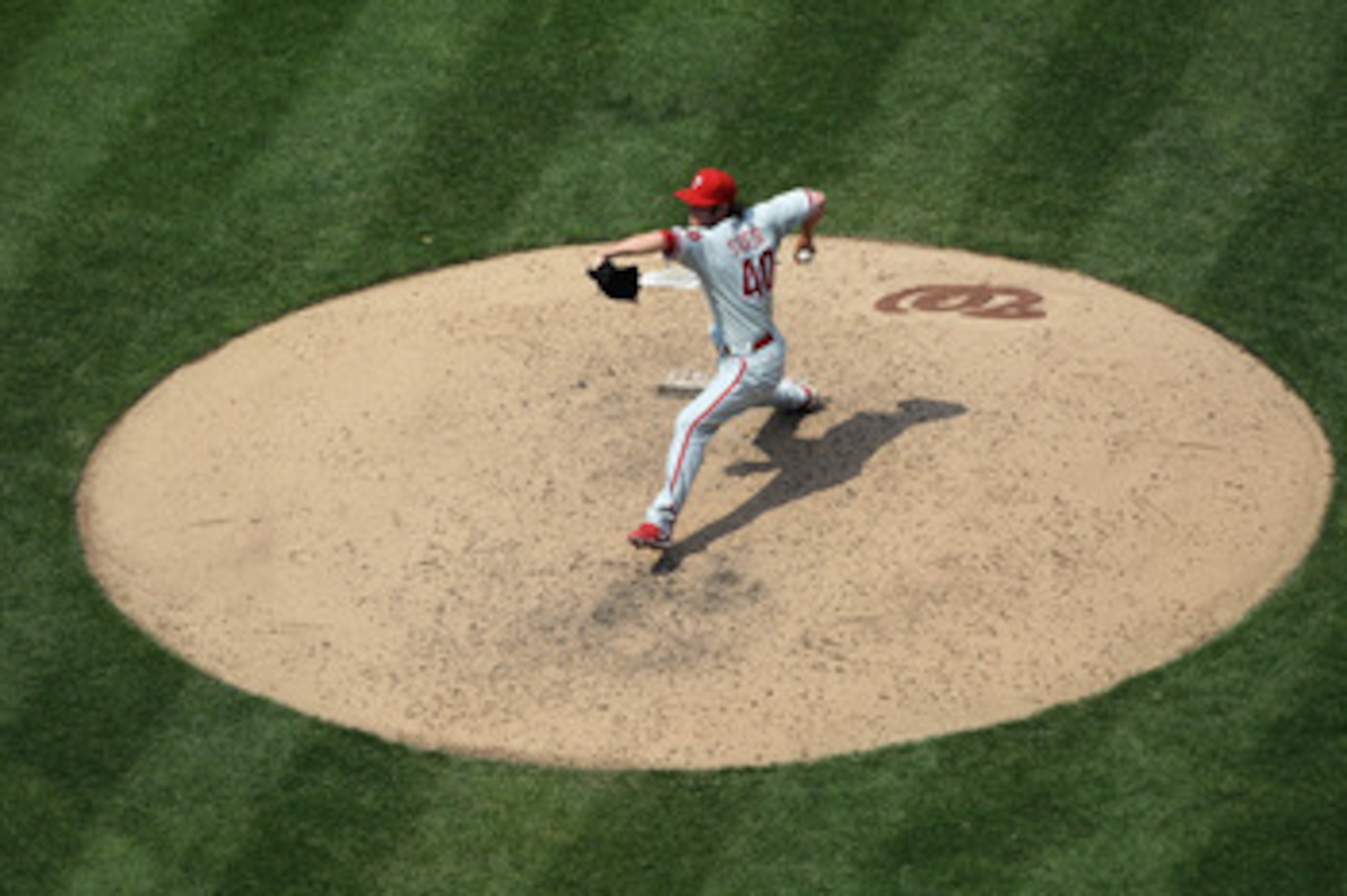 WASHINGTON, DC - JUNE 01: Pitcher Michael Stutes #40 of the Philadelphia Phillies delivers to a Washington Nationals batter at Nationals Park on June 1, 2011 in Washington, DC. (Photo by Rob Carr/Getty Images)