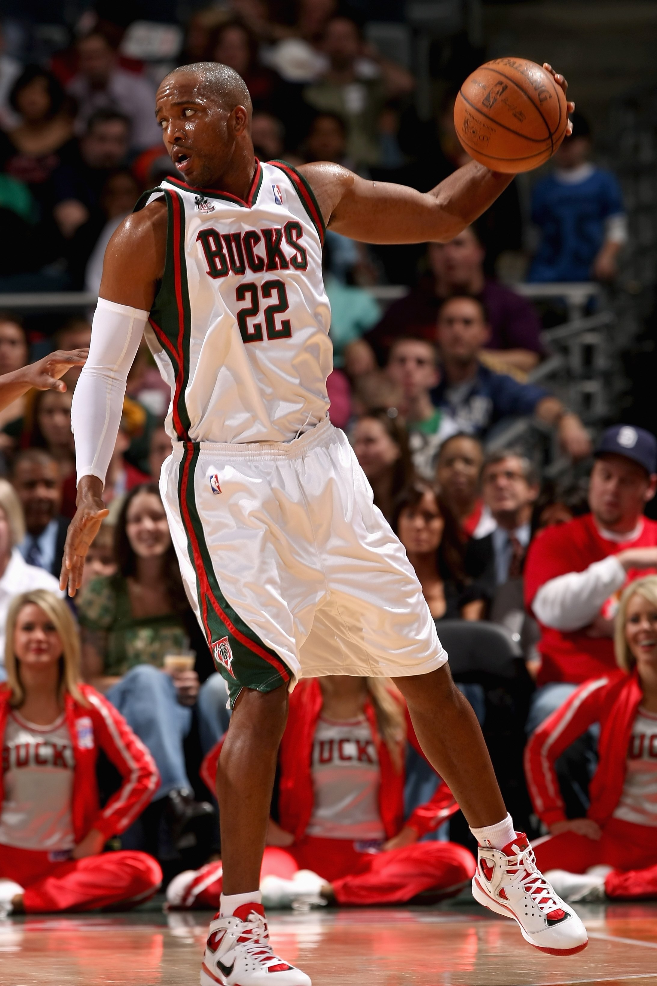 MILWAUKEE - APRIL 14:  Michael Redd #22 of the Milwaukee Bucks looks to pass during the game against the Chicago Bulls on April 14, 2008 at the Bradley Center in Milwaukee, Wisconsin.  The Bulls won 151-135.  NOTE TO USER: User expressly acknowledges and