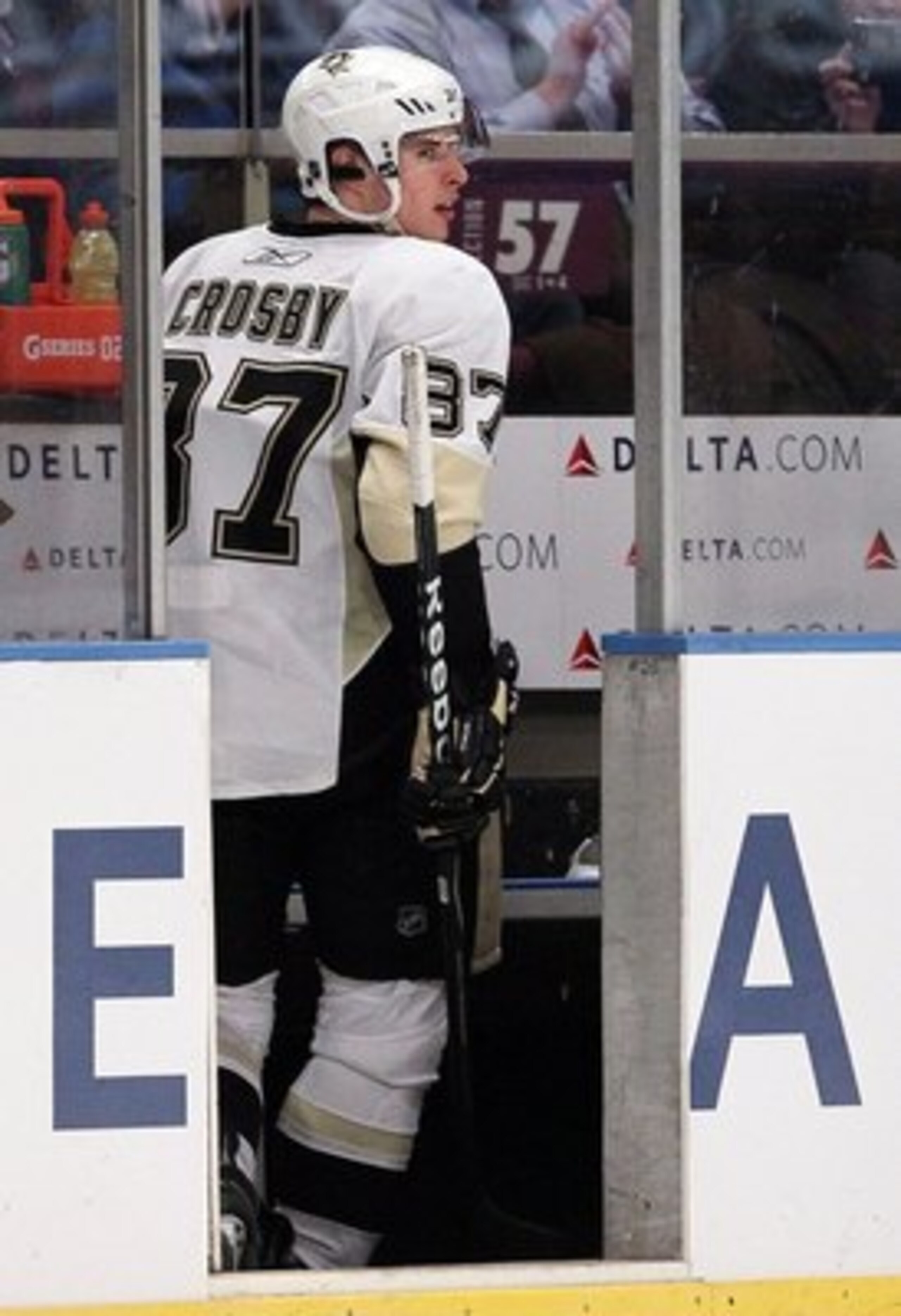 NEW YORK - MARCH 04:  Sidney Crosby #87 of the Pittsburgh Penguins sits in the penalty box against the New York Rangersl on March 4, 2010 at Madison Square Garden in New York City.  (Photo by Jim McIsaac/Getty Images)