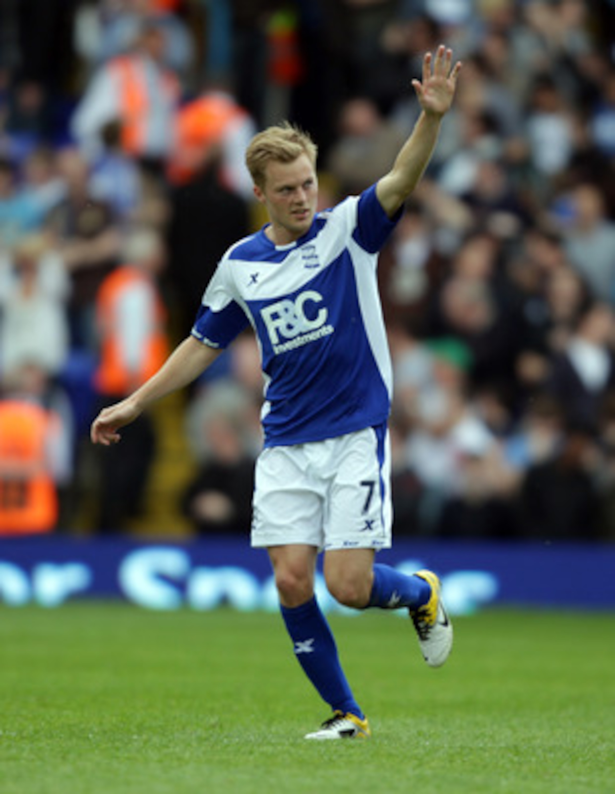 BIRMINGHAM, ENGLAND - APRIL 16:  Sebastian Larsson of Birmingham celebrates after scoring the first goal during the Barclays Premier League match between Birmingham City and Sunderland at St Andrew's on April 16, 2011 in Birmingham, England.  (Photo by Ro