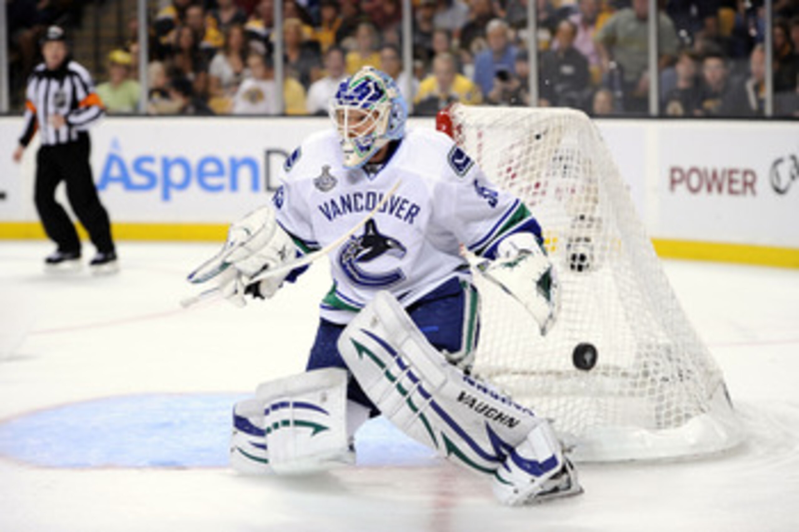 BOSTON, MA - JUNE 08:  Cory Schneider #35 of the Vancouver Canucks makes a save against the Boston Bruins during Game Four of the 2011 NHL Stanley Cup Final at TD Garden on June 8, 2011 in Boston, Massachusetts.  (Photo by Harry How/Getty Images)