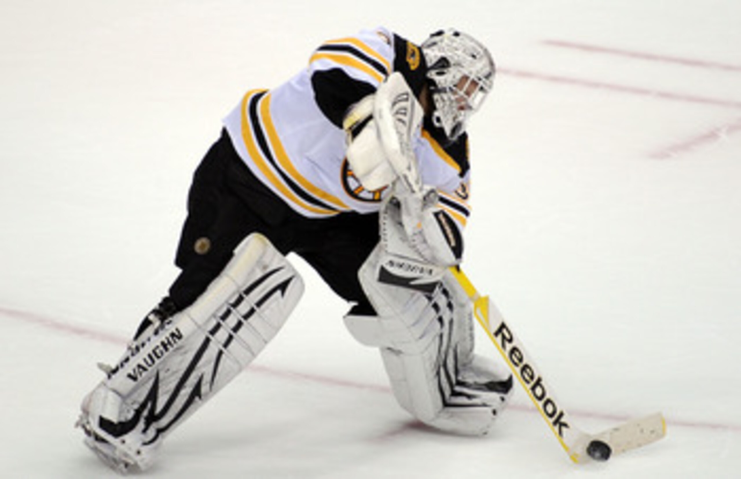 VANCOUVER, BC - JUNE 10:  Tim Thomas #30 of the Boston Bruins tends goal against the Vancouver Canucks during Game Five of the 2011 NHL Stanley Cup Final at Rogers Arena on June 10, 2011 in Vancouver, British Columbia, Canada.  (Photo by Harry How/Getty I
