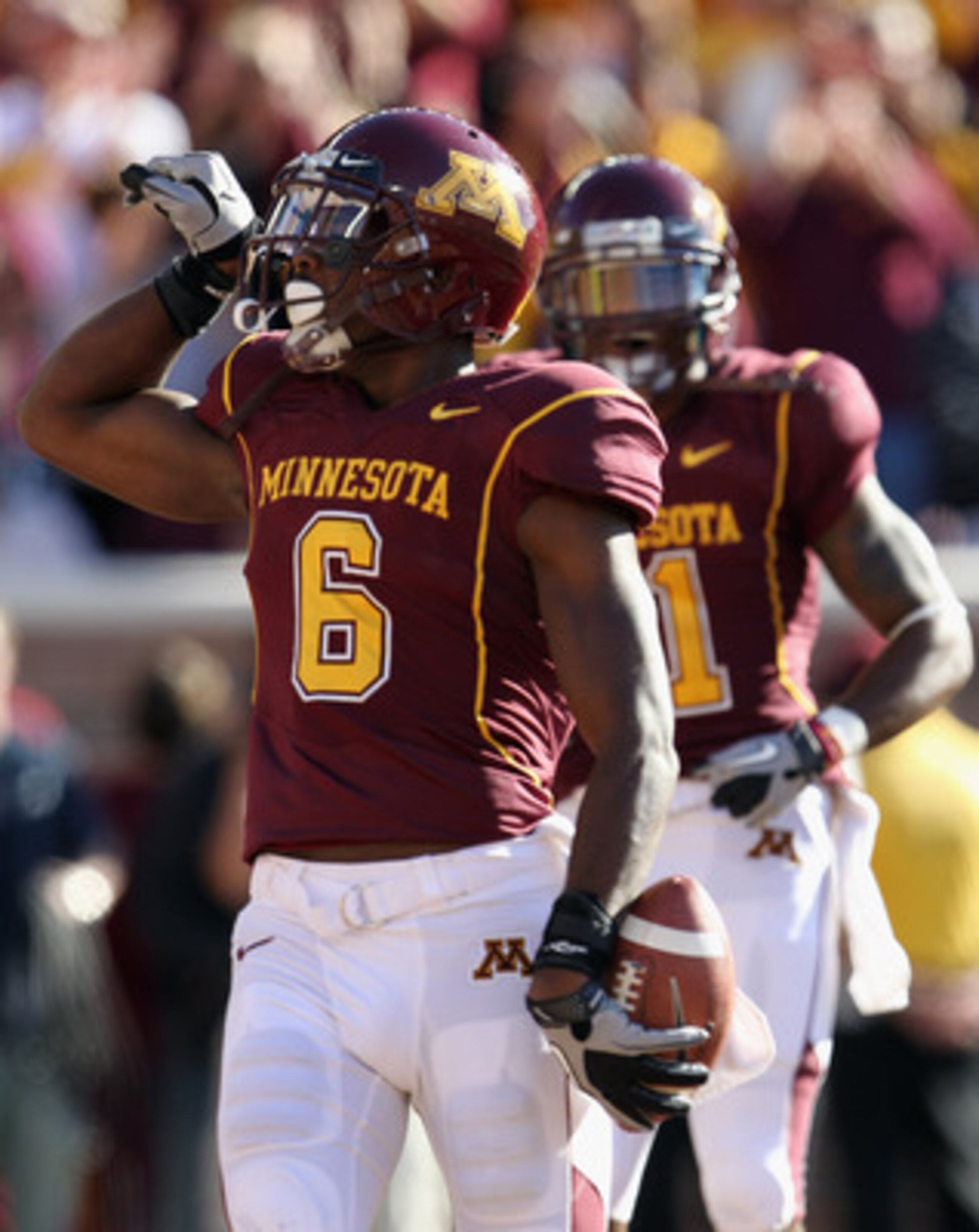 MINNEAPOLIS - SEPTEMBER 18:  Da'Jon McKnight #6 of the Minnesota Golden Gophers celebrates after catching a pass for a touchdown during the game against the USC Trojans on September 18, 2010 at TCF Bank Stadium in Minneapolis, Minnesota.  (Photo by Jamie