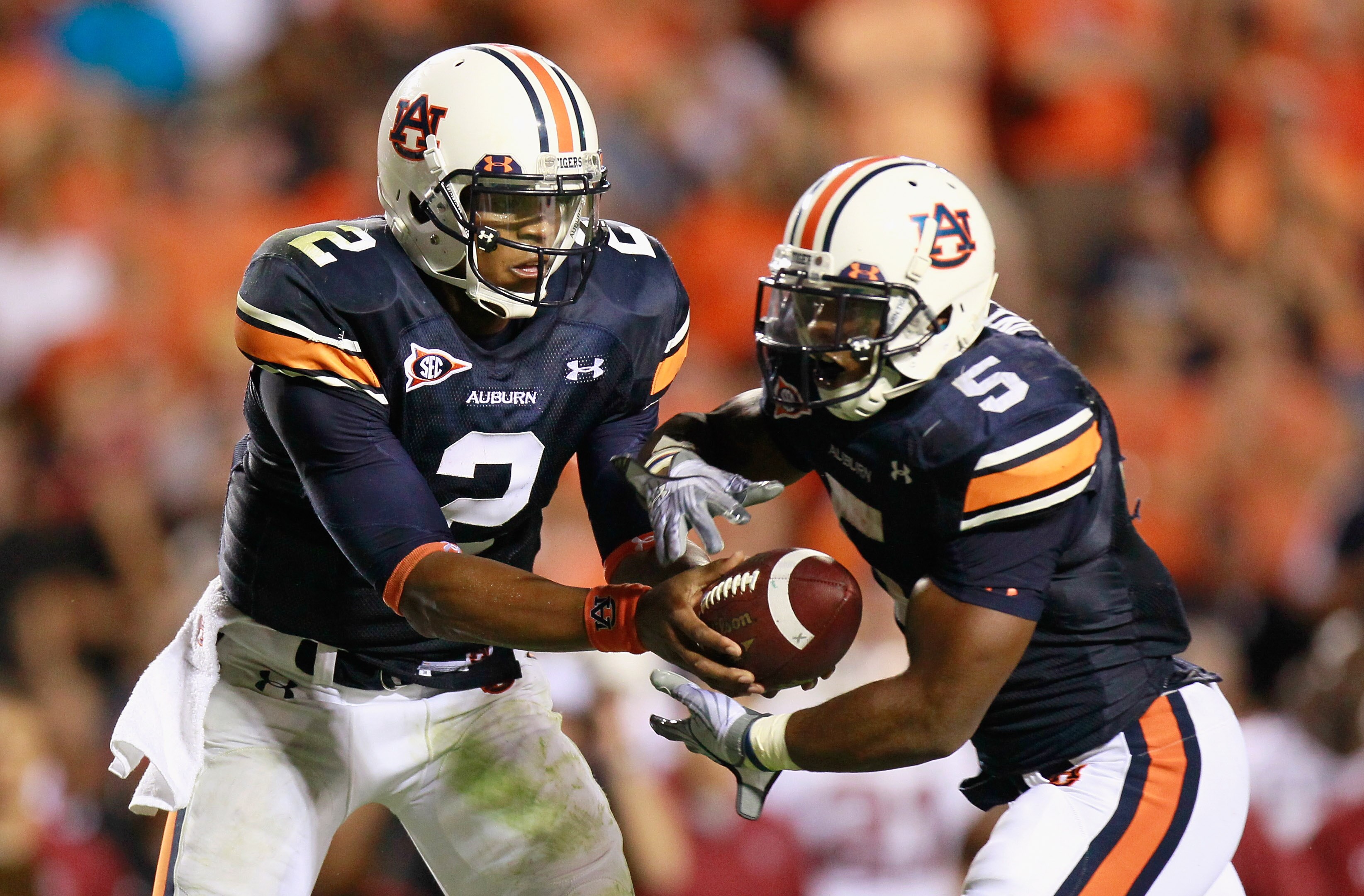 AUBURN, AL - SEPTEMBER 25:  Quarterback Cameron Newton #2 and Michael Dyer #5 of the Auburn Tigers against the South Carolina Gamecocks at Jordan-Hare Stadium on September 25, 2010 in Auburn, Alabama.  (Photo by Kevin C. Cox/Getty Images)