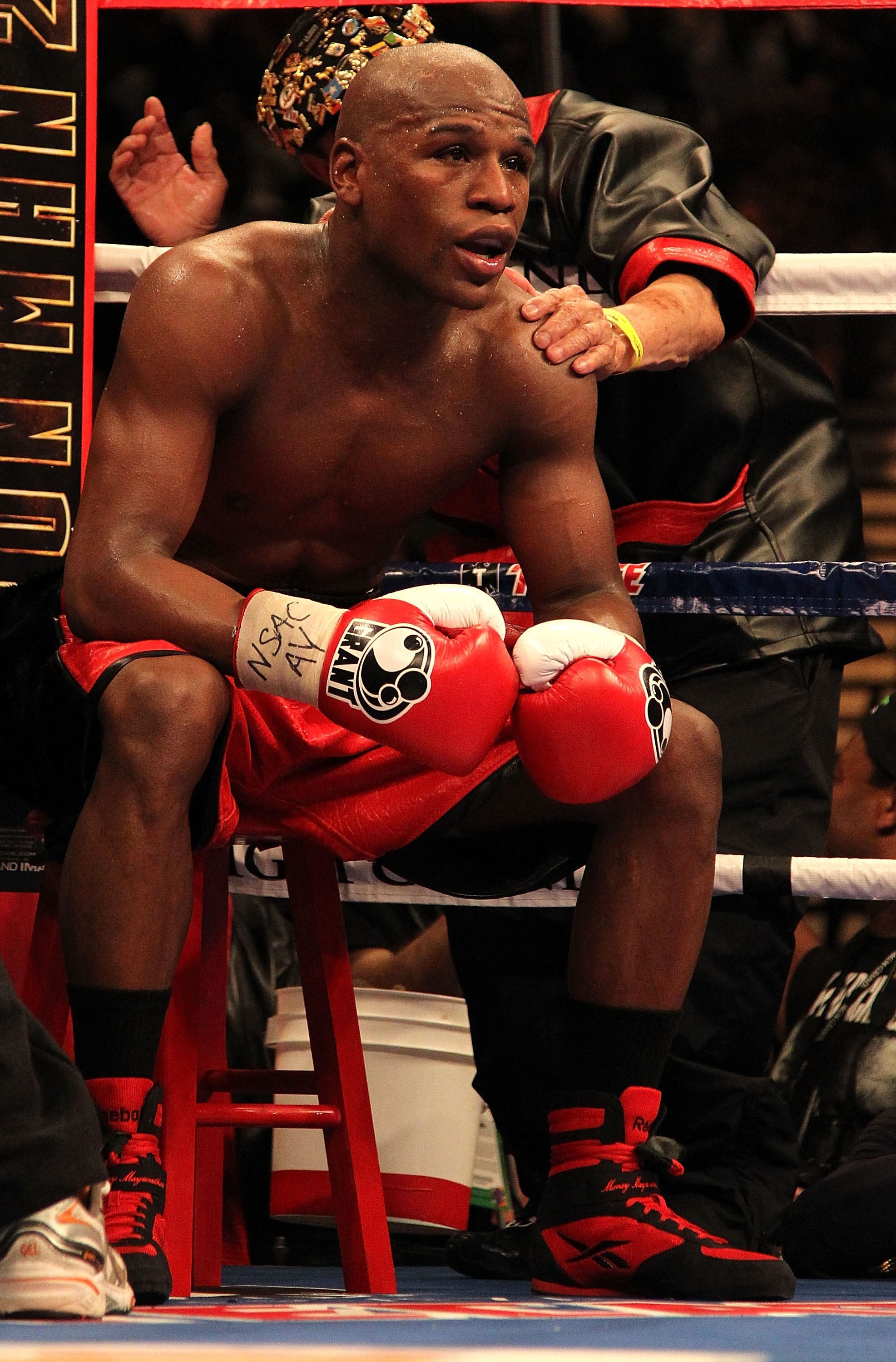 LAS VEGAS - MAY 01:  Floyd Mayweather Jr. sits in his corner during his welterweight fight against Shane Mosley at the MGM Grand Garden Arena on May 1, 2010 in Las Vegas, Nevada.  (Photo by Jed Jacobsohn/Getty Images)