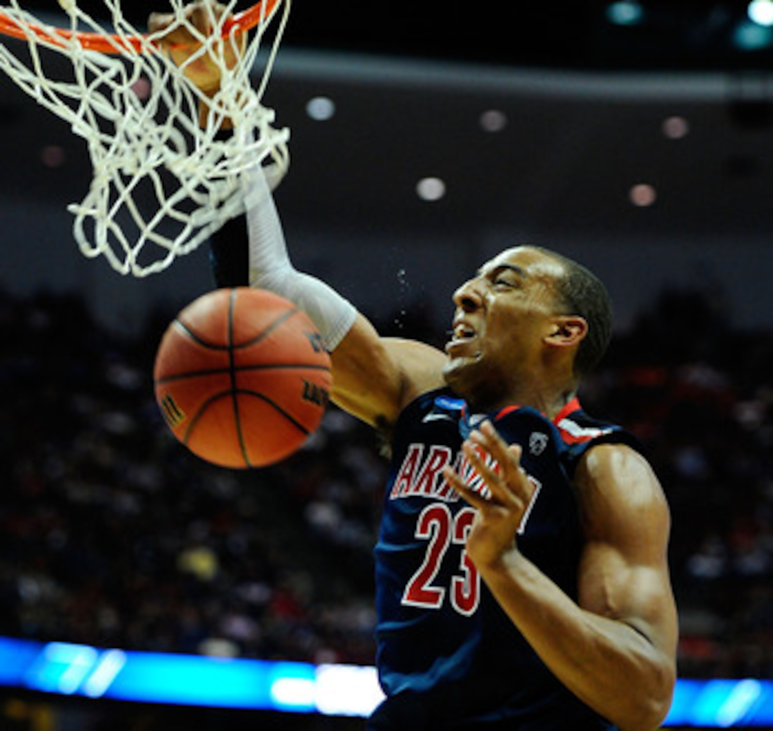 ANAHEIM, CA - MARCH 24:  Derrick Williams #23 of the Arizona Wildcats dunks the ball against the Duke Blue Devils during the west regional semifinal of the 2011 NCAA men's basketball tournament at the Honda Center on March 24, 2011 in Anaheim, California.