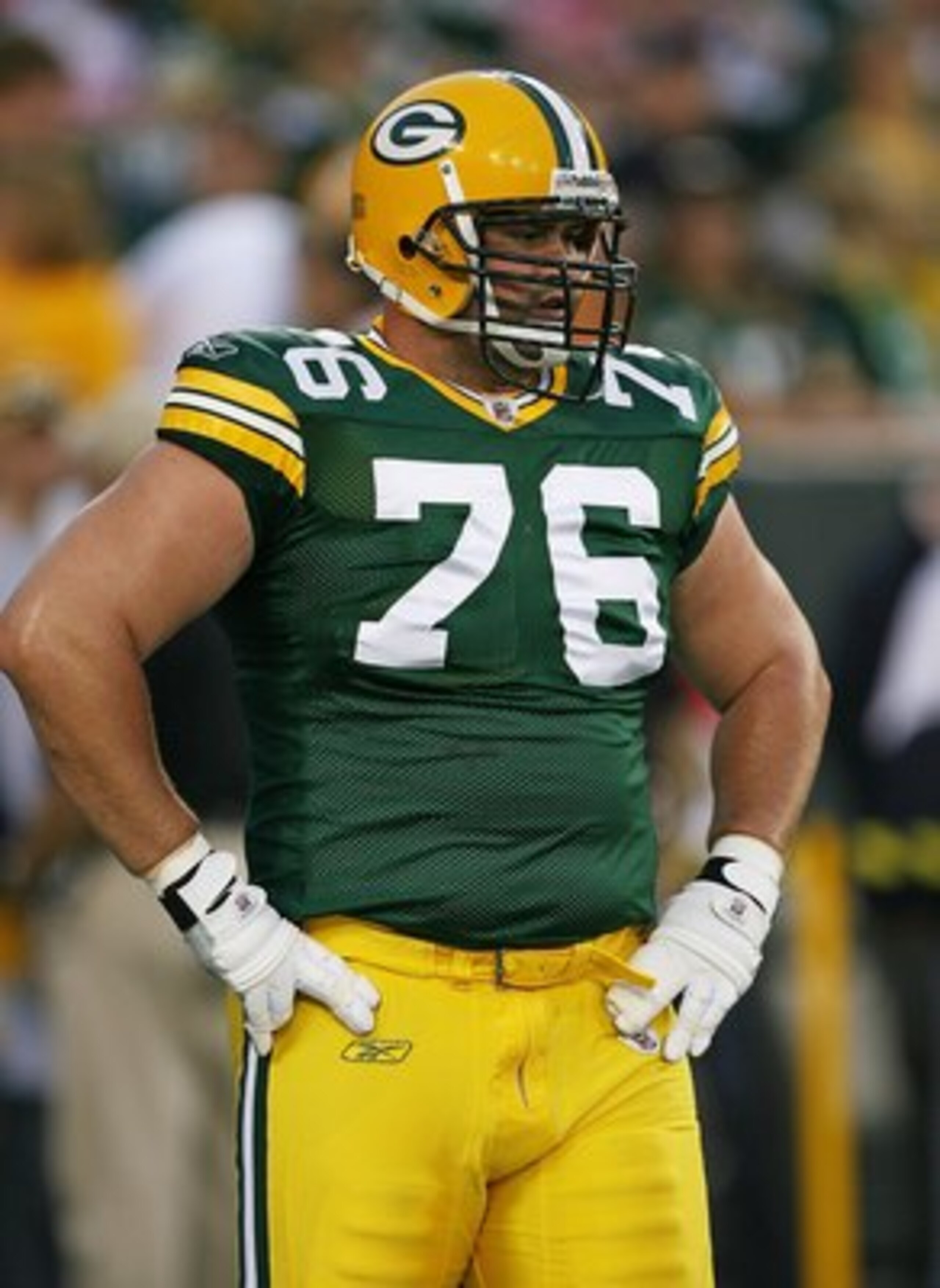 GREEN BAY, WI - SEPTEMBER 13: Chad Clifton #76 of the Green Bay Packers participates in warm-ups before a game against the Chicago Bears on September 13, 2009 at Lambeau Field in Green Bay, Wisconsin. The Packers defeated the Bears 21-15. (Photo by Jonath
