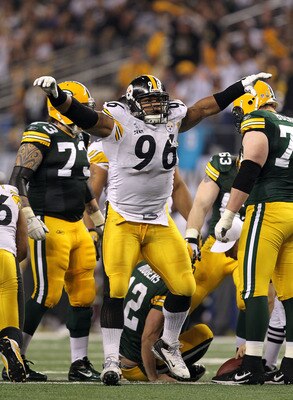 ARLINGTON, TX - FEBRUARY 06:  Ziggy Hood #96 of the Pittsburgh Steelers reacts against the Green Bay Packers during Super Bowl XLV at Cowboys Stadium on February 6, 2011 in Arlington, Texas. The Packers won 31-25.  (Photo by Al Bello/Getty Images)