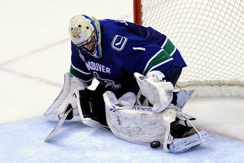 VANCOUVER, BC - JUNE 10:  Roberto Luongo #1 of the Vancouver Canucks tends goal against the Boston Bruins during Game Five of the 2011 NHL Stanley Cup Final at Rogers Arena on June 10, 2011 in Vancouver, British Columbia, Canada.  (Photo by Harry How/Gett