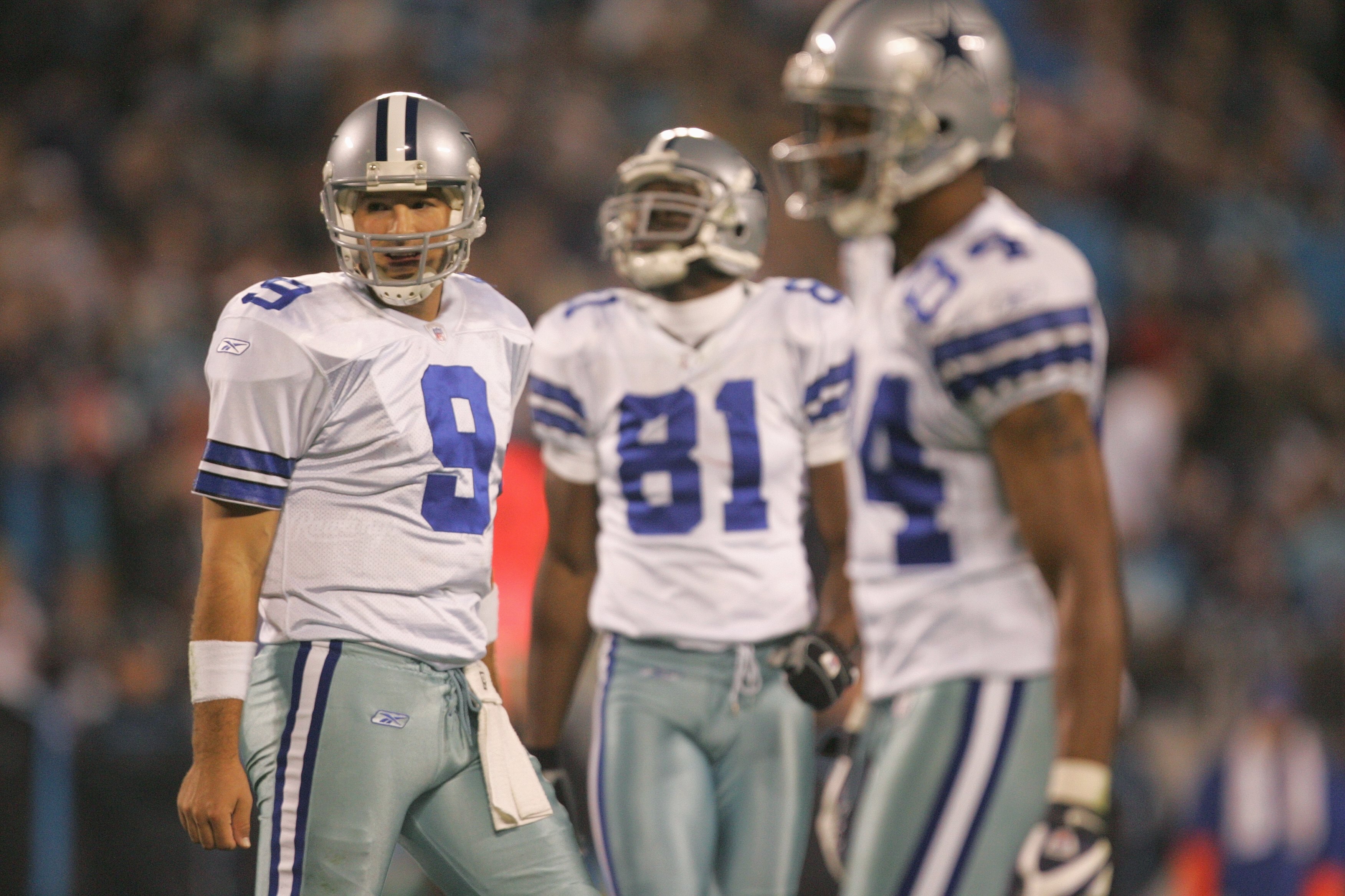CHARLOTTE, NC - DECEMBER 22:  Tony Romo #9 of the Dallas Cowboys looks towards the sideline during the game against the Carolina Panthers at Bank of America Stadium on December 22, 2007 in Charlotte, North Carolina. (Photo by Streeter Lecka/Getty Images)