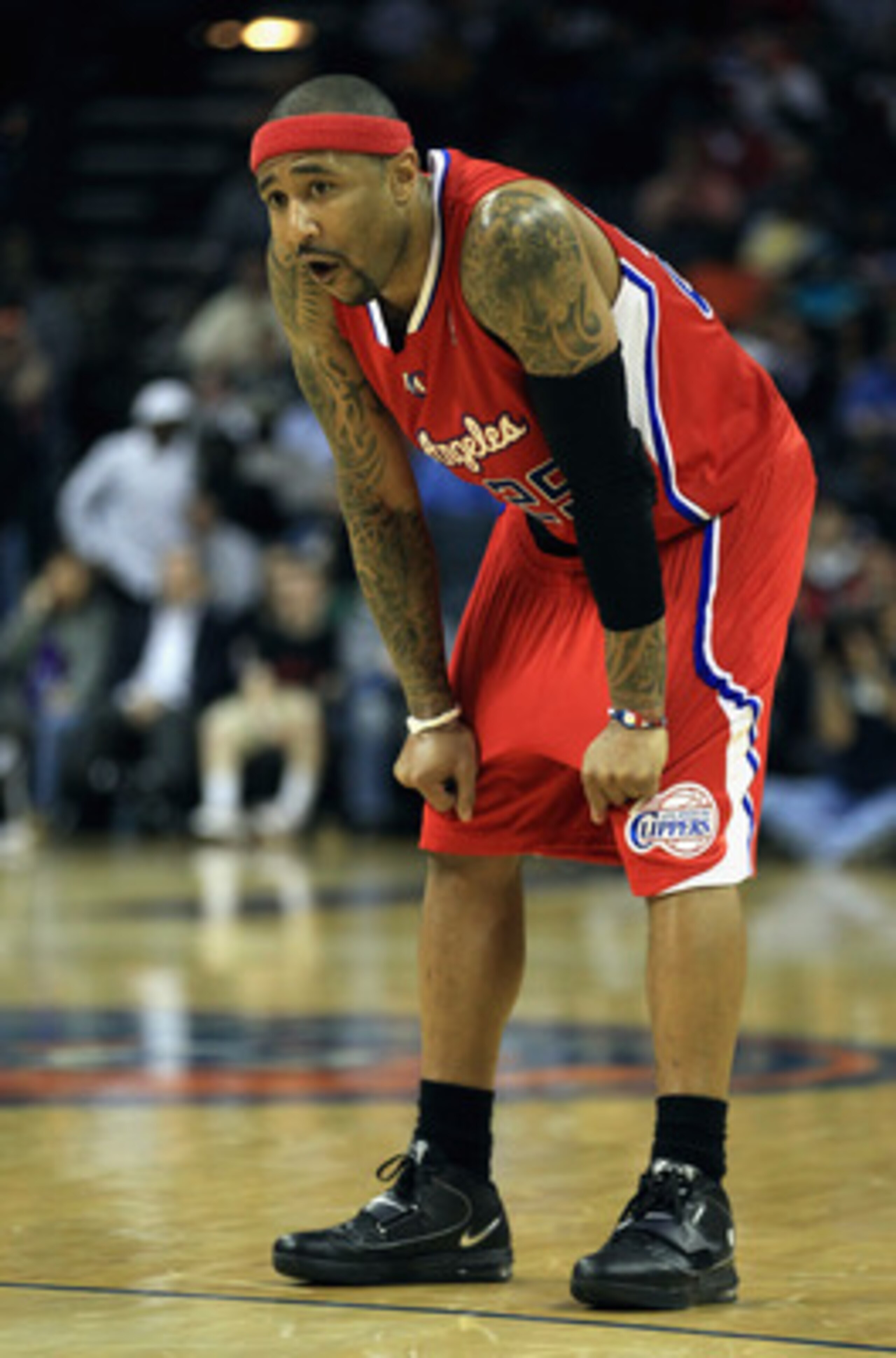 CHARLOTTE, NC - MARCH 07:  Mo Williams #25 of the Los Angeles Clippers reacts to a call during their game against the Charlotte Bobcats at Time Warner Cable Arena on March 7, 2011 in Charlotte, North Carolina. NOTE TO USER: User expressly acknowledges and