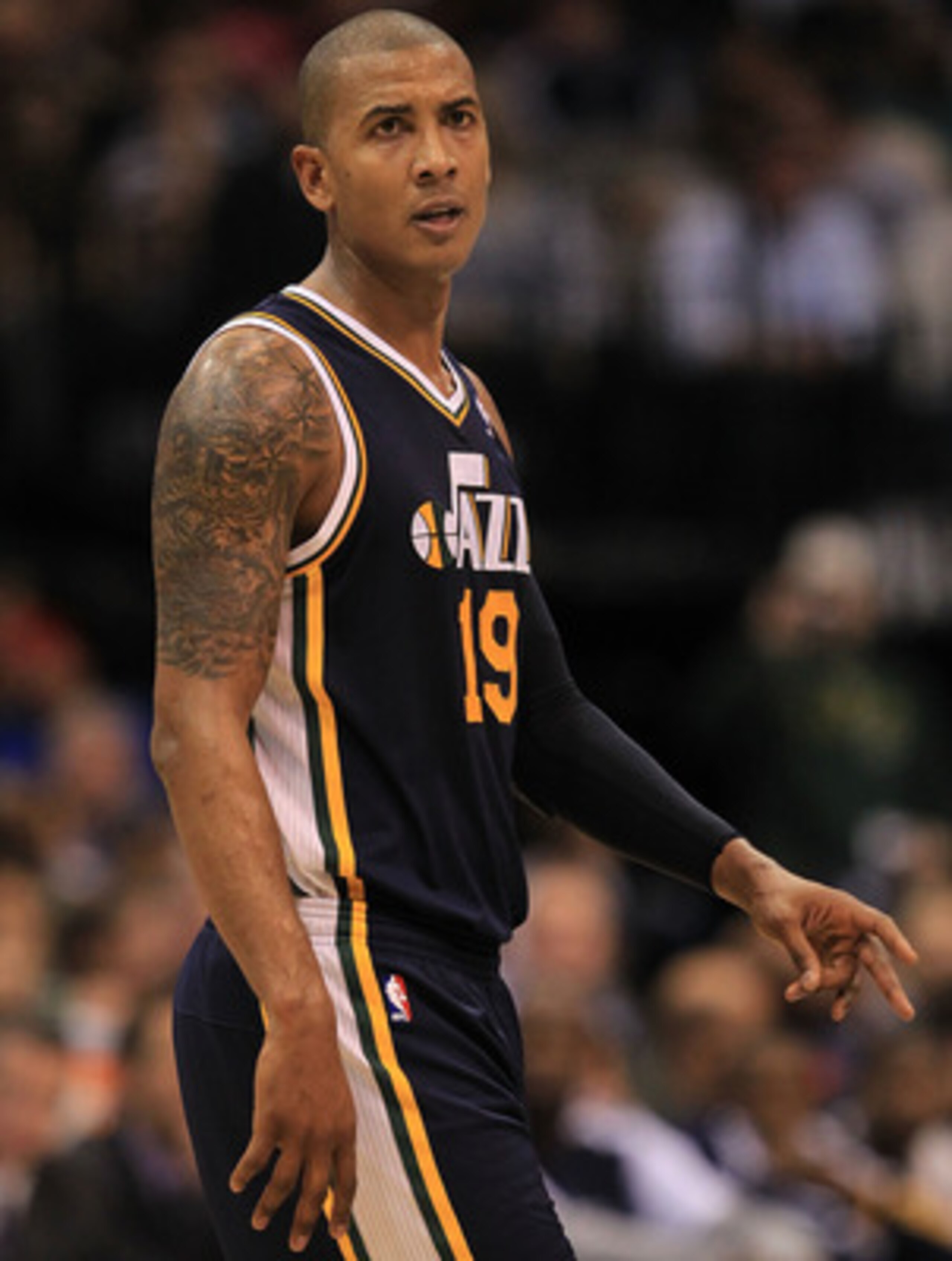 DALLAS, TX - FEBRUARY 23:  Guard Raja Bell #19 of the Utah Jazz at American Airlines Center on February 23, 2011 in Dallas, Texas.  NOTE TO USER: User expressly acknowledges and agrees that, by downloading and or using this photograph, User is consenting