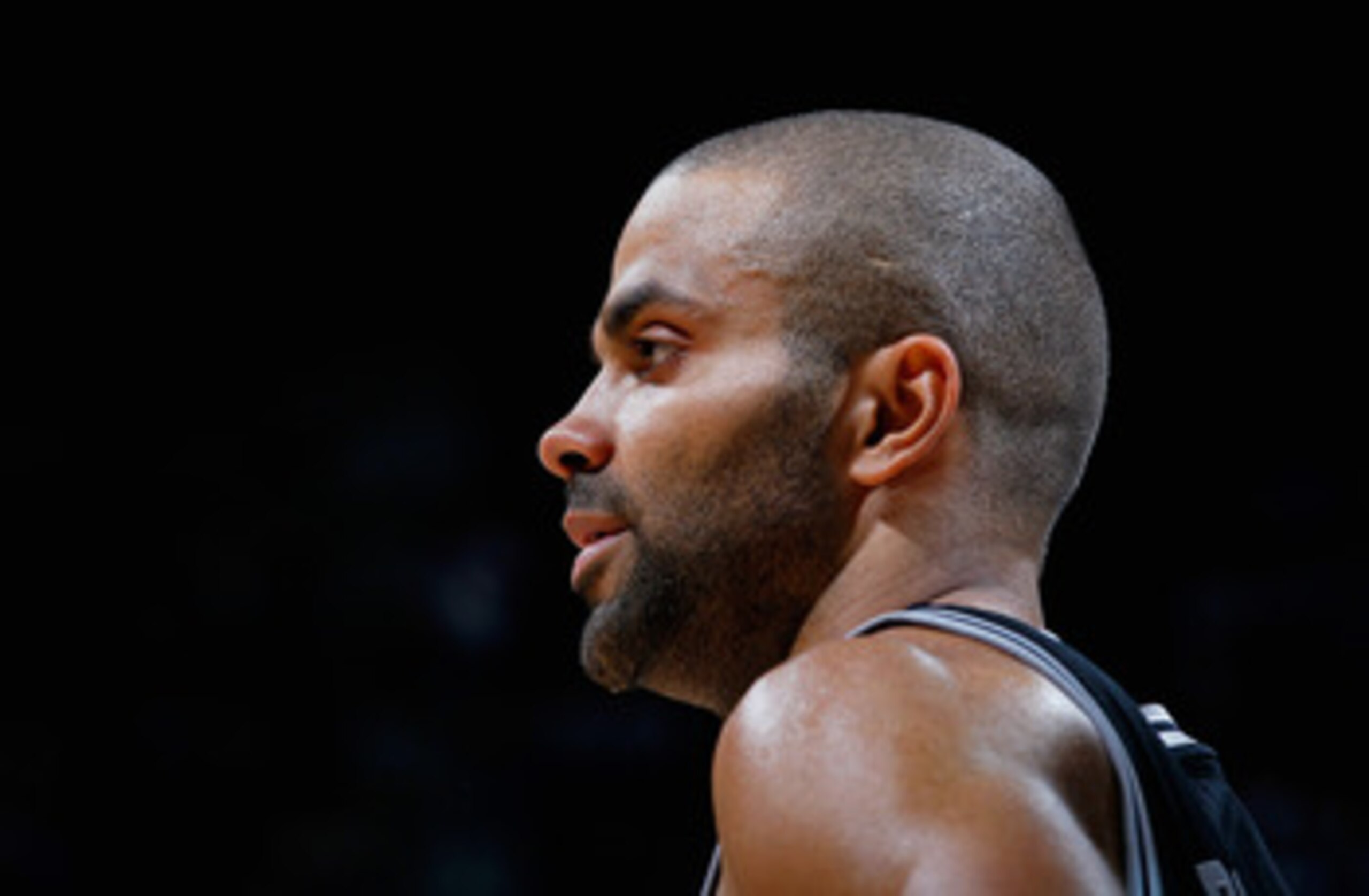 ATLANTA, GA - APRIL 05:  Tony Parker #9 of the San Antonio Spurs against the Atlanta Hawks at Philips Arena on April 5, 2011 in Atlanta, Georgia.  NOTE TO USER: User expressly acknowledges and agrees that, by downloading and/or using this Photograph, user