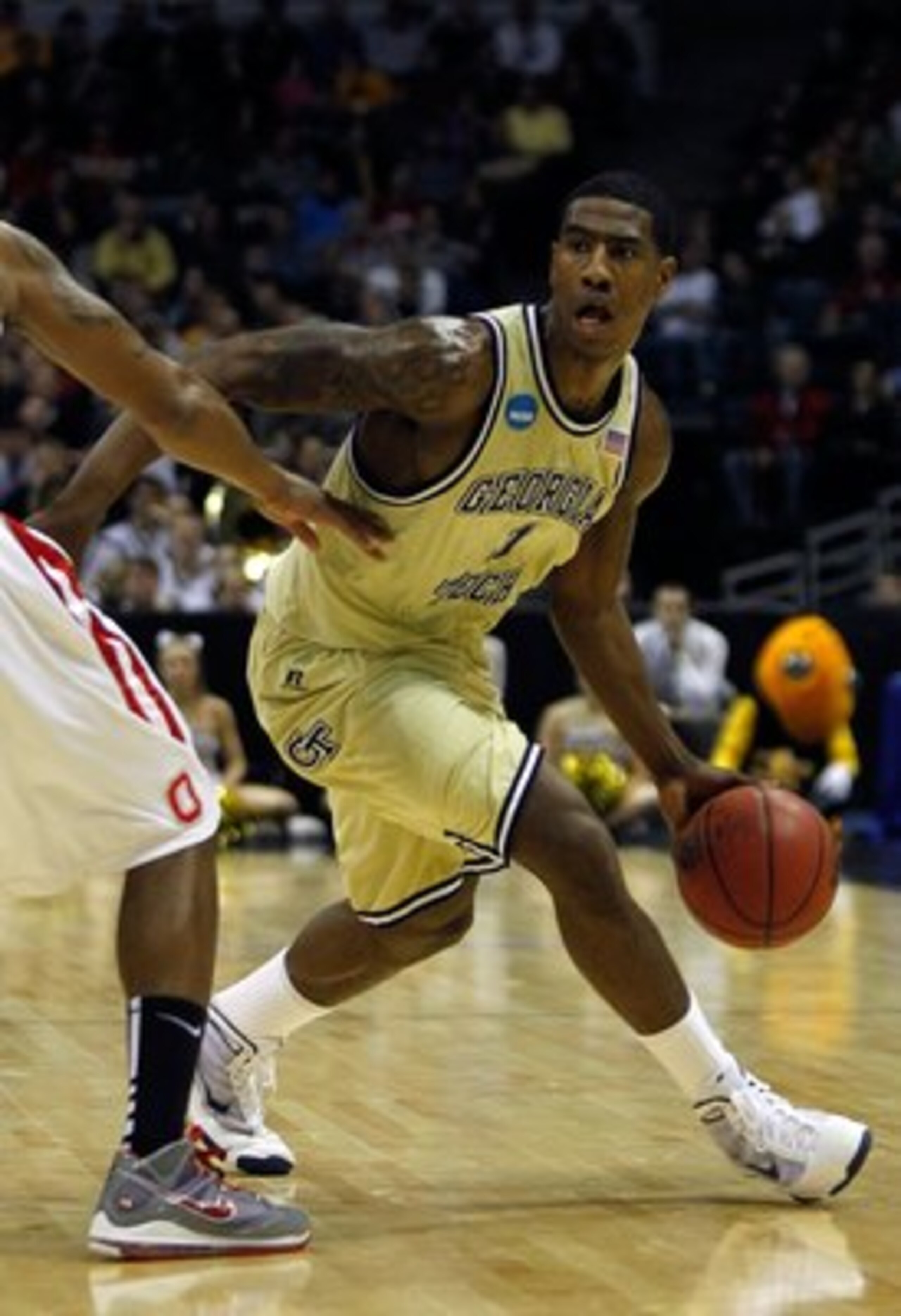 MILWAUKEE - MARCH 21:  Iman Shumpert #1 of the Georgia Tech Yellow Jackets moves the ball while taking on the Ohio State Buckeyes during the second round of the 2010 NCAA men's basketball tournament at the Bradley Center on March 21, 2010 in Milwaukee, Wi