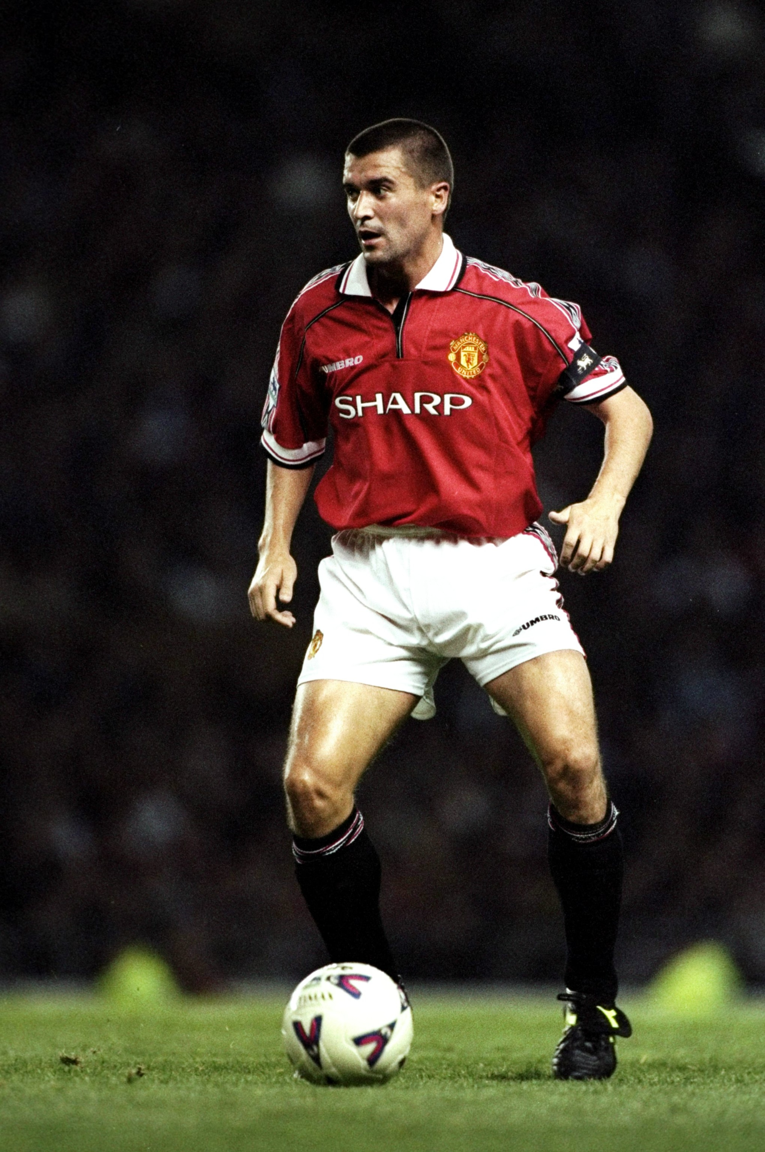 9 Sep 1998:  Roy Keane of Manchester United on the ball during the FA Carling Premiership match against Charlton Athletic at Old Trafford in Manchester, England. United won 4-1. \ Mandatory Credit: Clive Brunskill /Allsport