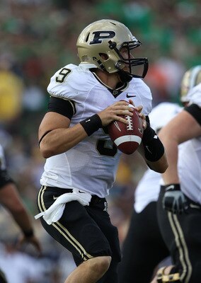 SOUTH BEND, IN - SEPTEMBER 04: Robert Marve #9 of the Purdue Boilermakers looks out while looking for a receiver against the Notre Dame Fighting Irish at Notre Dame Stadium on September 4, 2010 in South Bend, Indiana. (Photo by Jonathan Daniel/Getty Image