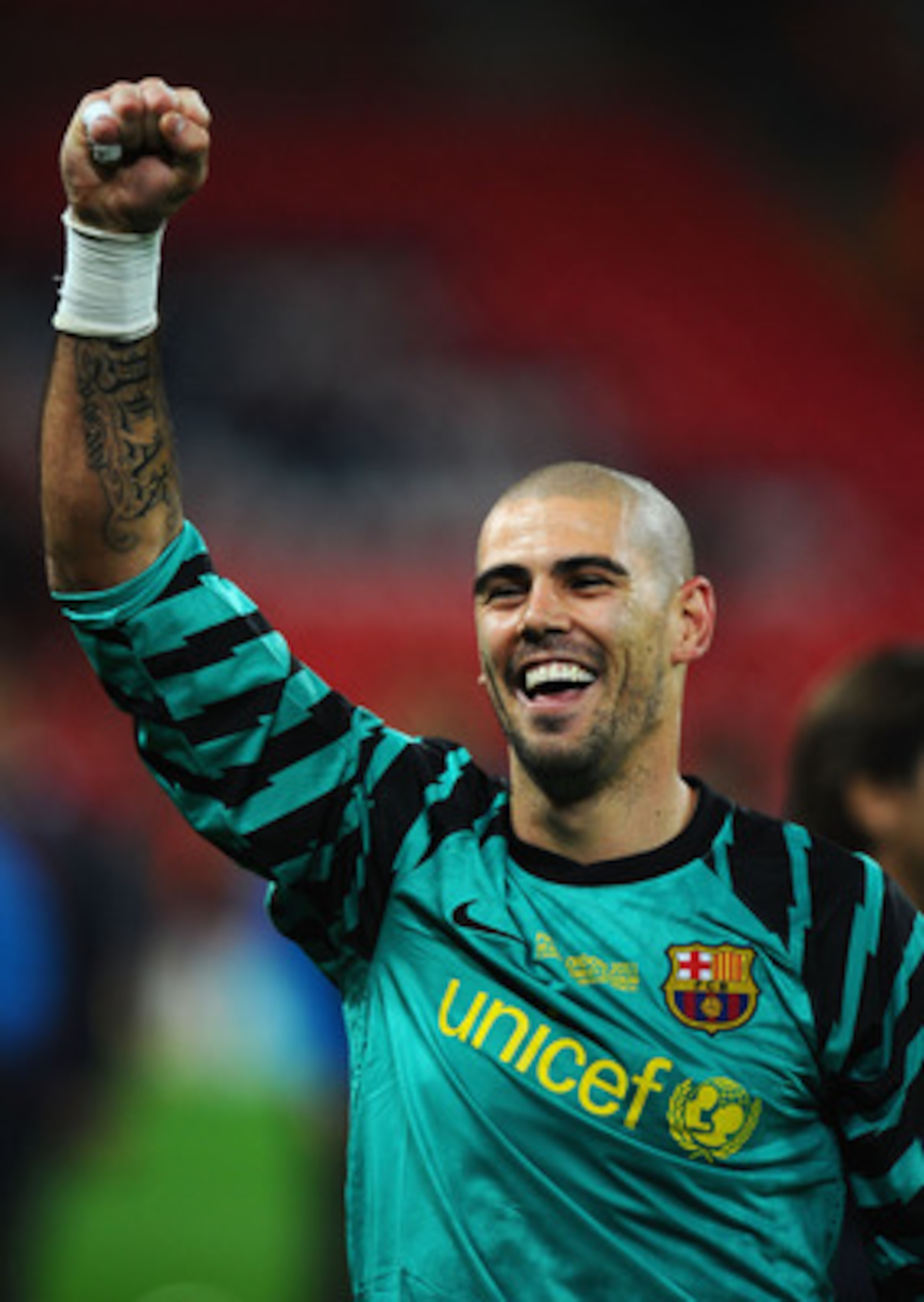LONDON, ENGLAND - MAY 28:  Victor Valdes of FC Barcelona celebrates after the UEFA Champions League final between FC Barcelona and Manchester United FC at Wembley Stadium on May 28, 2011 in London, England.  (Photo by Clive Mason/Getty Images)