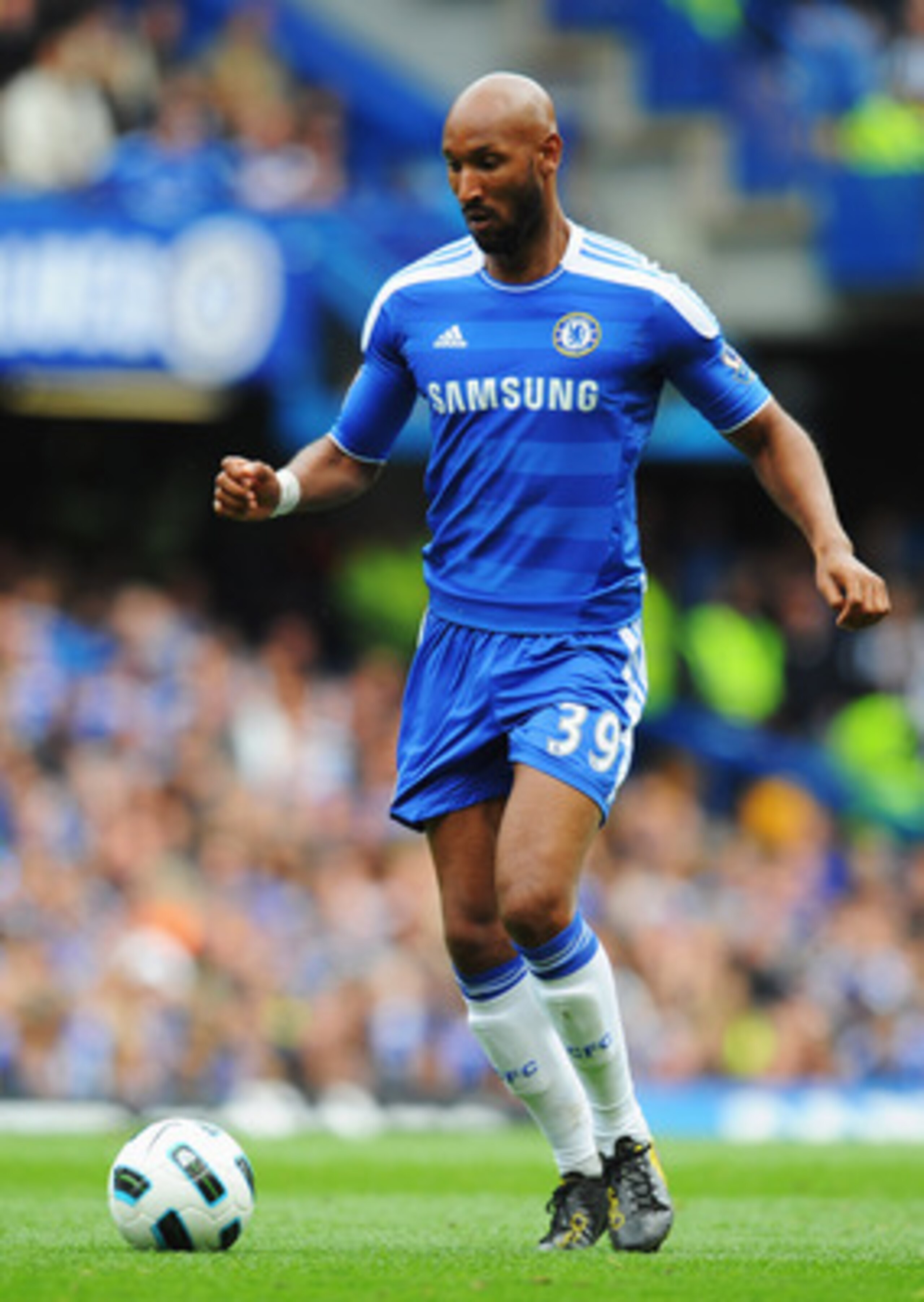 LONDON, ENGLAND - MAY 15:  Nicolas Anelka of Chelsea in action during the Barclays Premier League match between Chelsea and Newcastle United at Stamford Bridge on May 15, 2011 in London, England.  (Photo by Mike Hewitt/Getty Images)